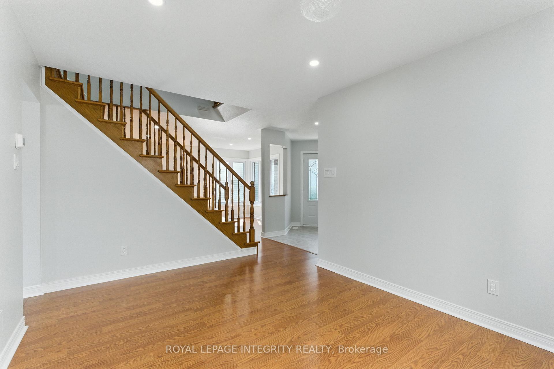 Photo 9 of 775 Adencliffe Drive, Ottawa, Fallingbrook/Ridgemount — HOMEH
