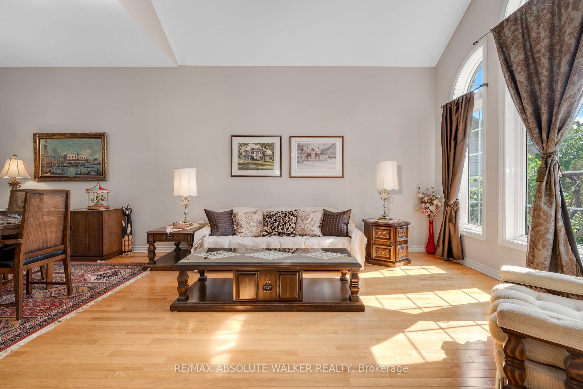 Photo 5 of 1867 Springridge Drive, Ottawa, Springridge/East Village — HOMEH