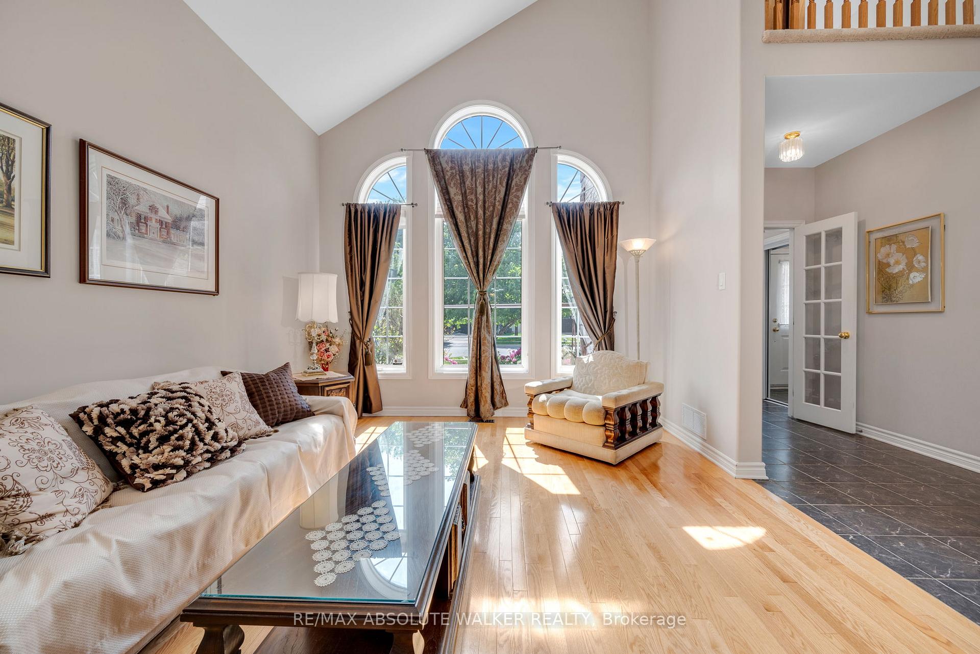 Photo 7 of 1867 Springridge Drive, Ottawa, Springridge/East Village — HOMEH