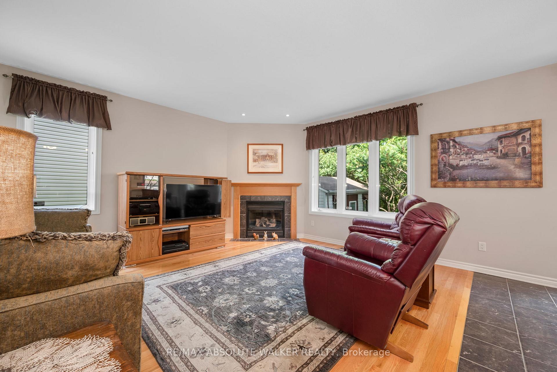 Photo 18 of 1867 Springridge Drive, Ottawa, Springridge/East Village — HOMEH