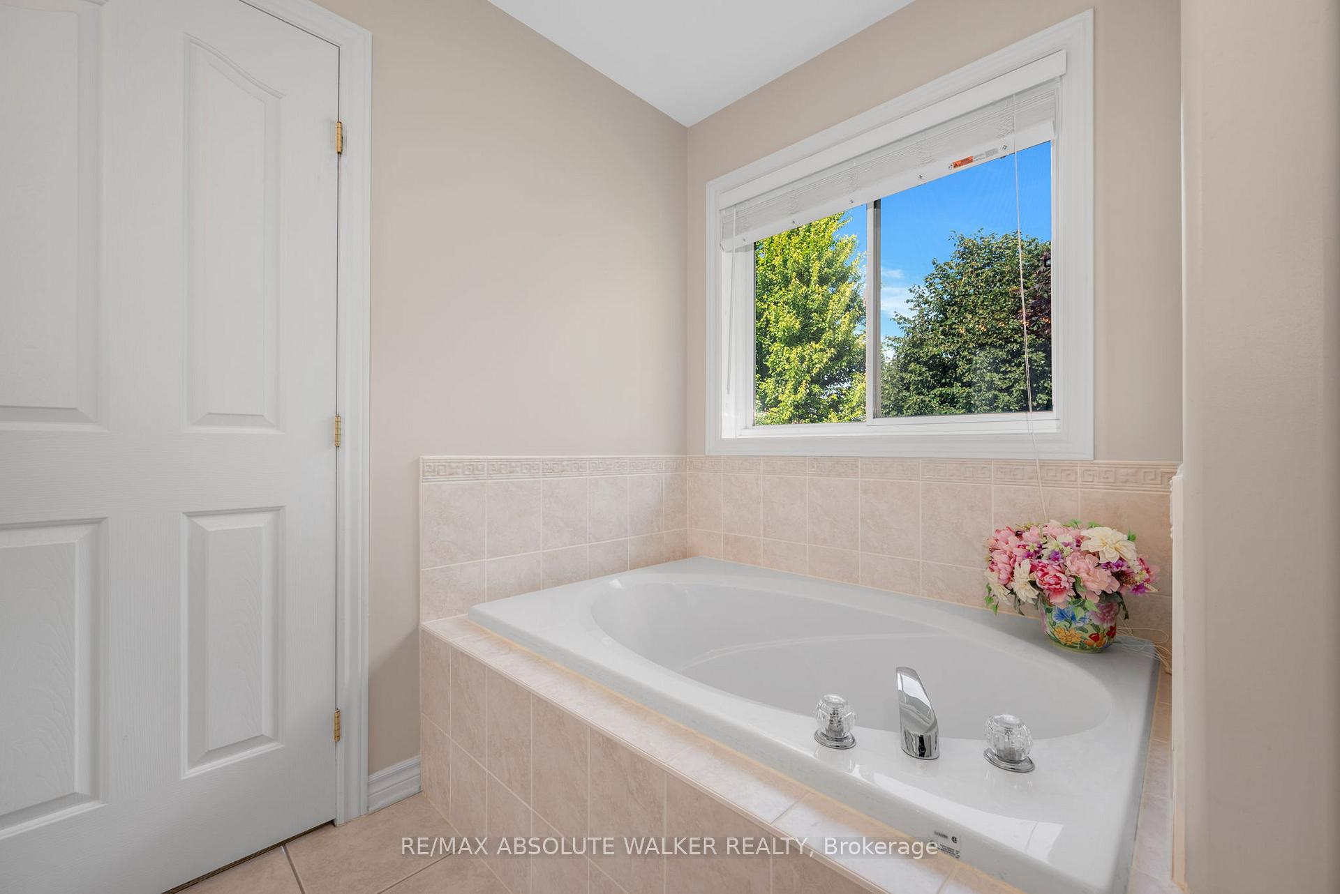 Photo 30 of 1867 Springridge Drive, Ottawa, Springridge/East Village — HOMEH