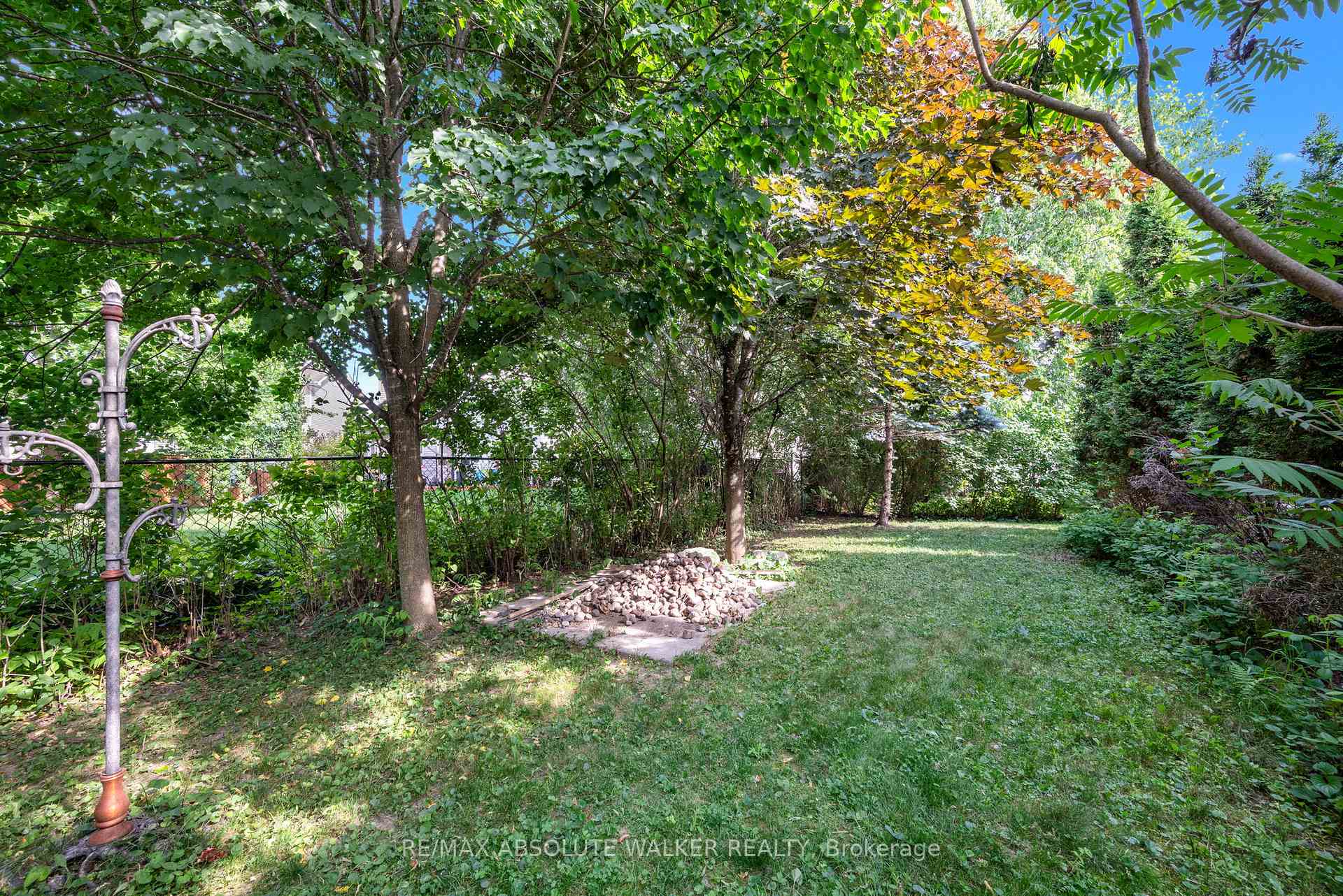Photo 42 of 1867 Springridge Drive, Ottawa, Springridge/East Village — HOMEH