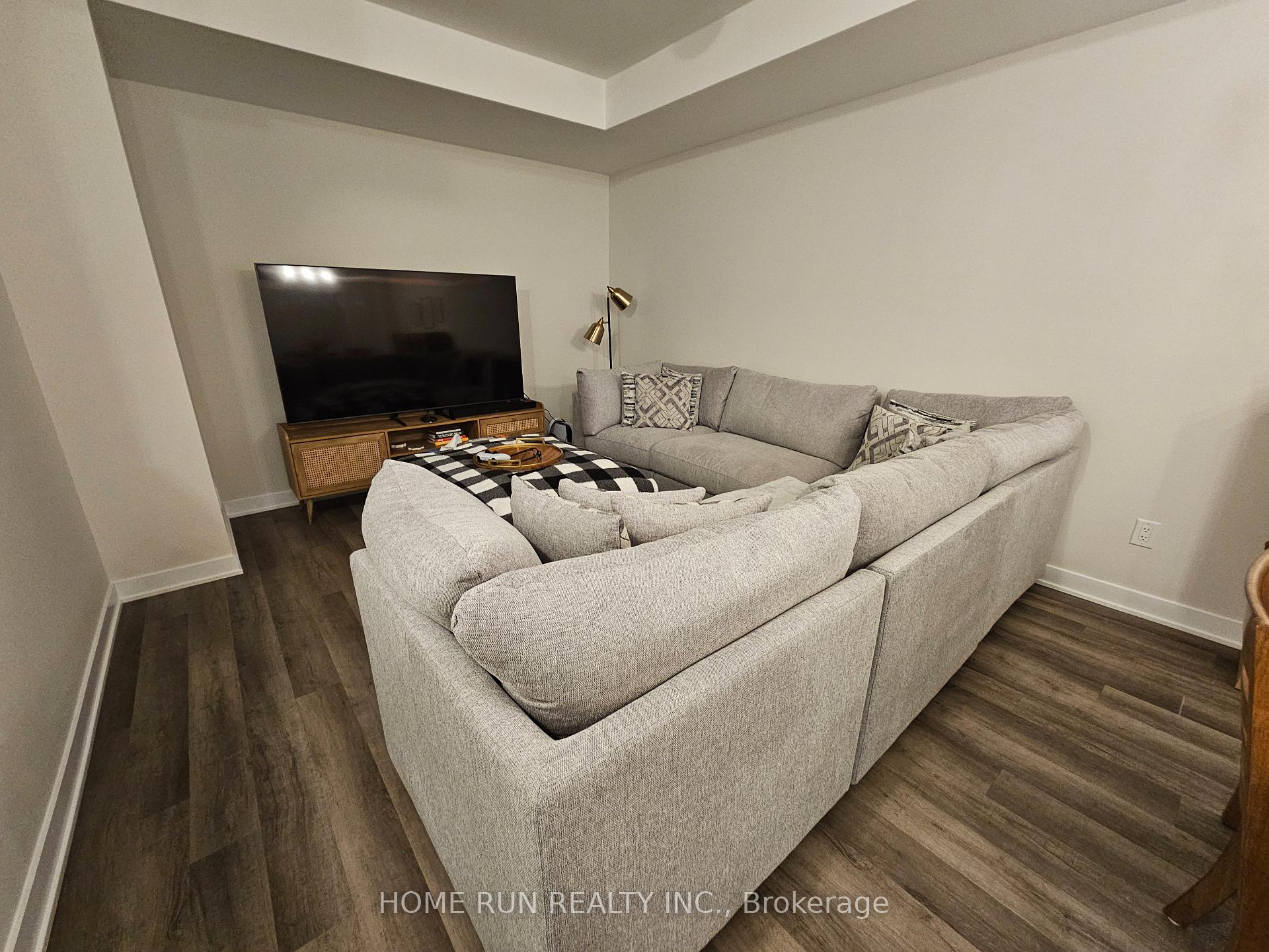 Photo 8 of 126 Venasque, Ottawa, Notting Hill/Summerside — HOMEH