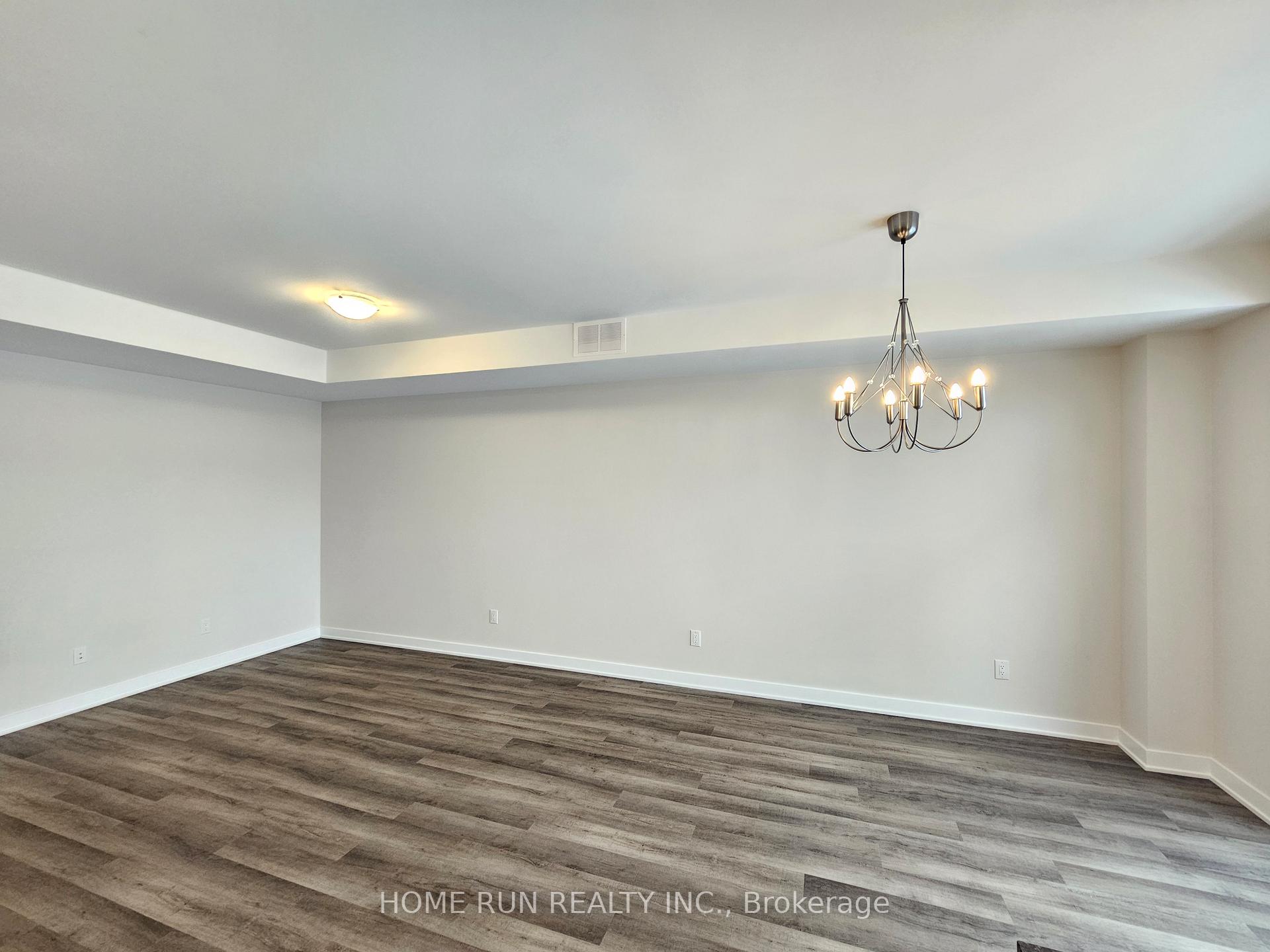 Photo 10 of 126 Venasque, Ottawa, Notting Hill/Summerside — HOMEH