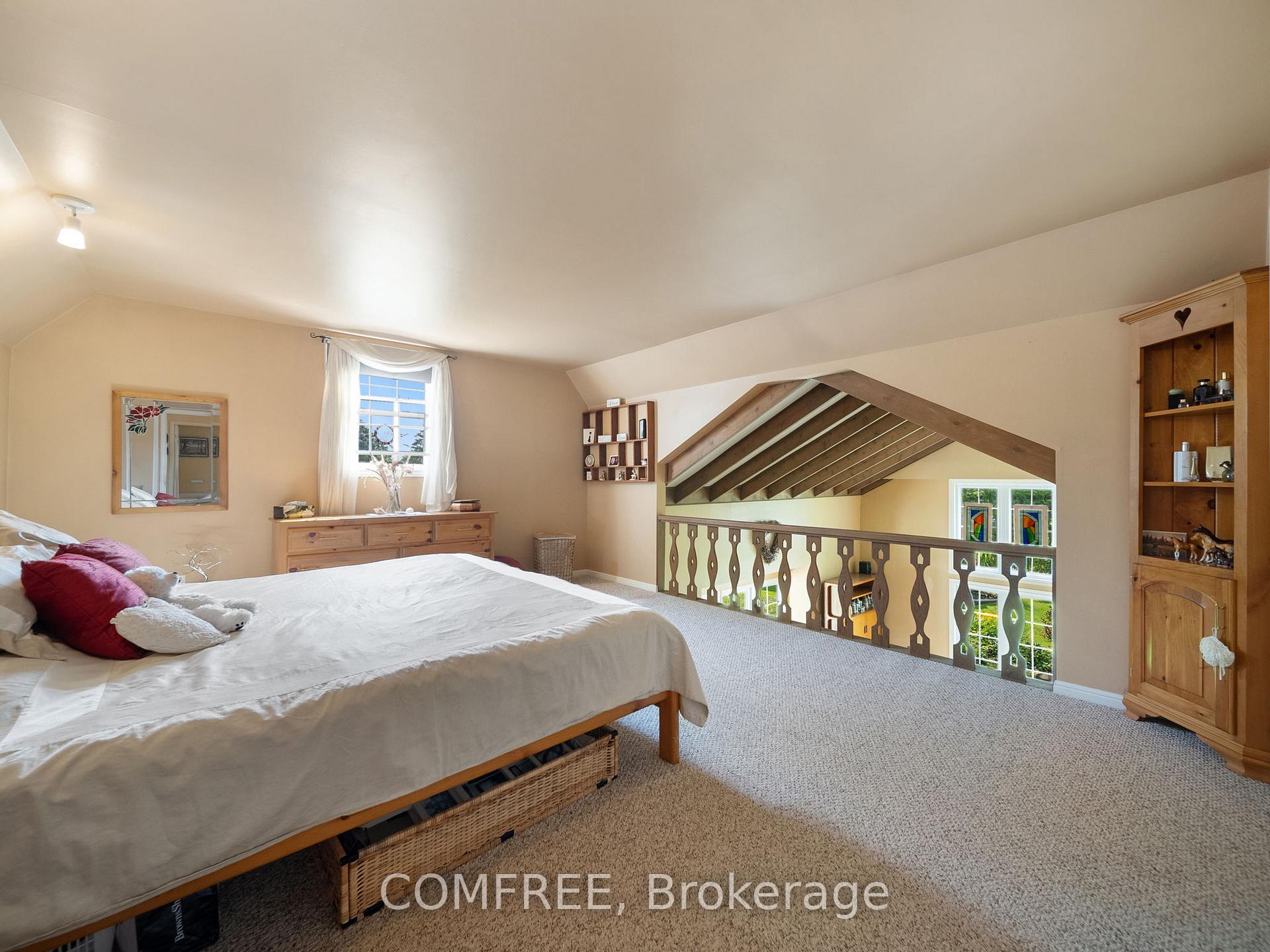 Photo 14 of 684 Glen Crescent, Orillia — HOMEH