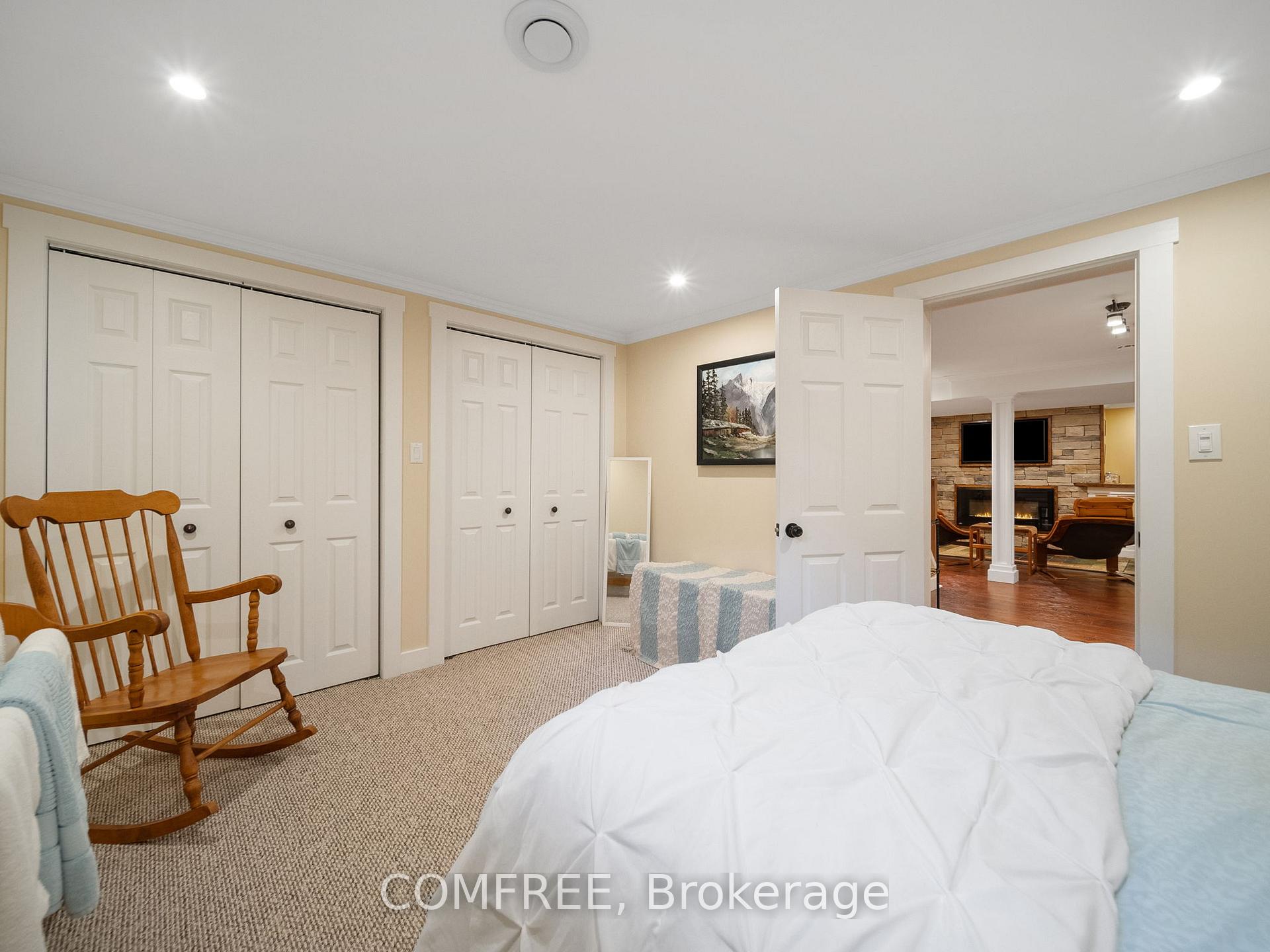 Photo 20 of 684 Glen Crescent, Orillia — HOMEH