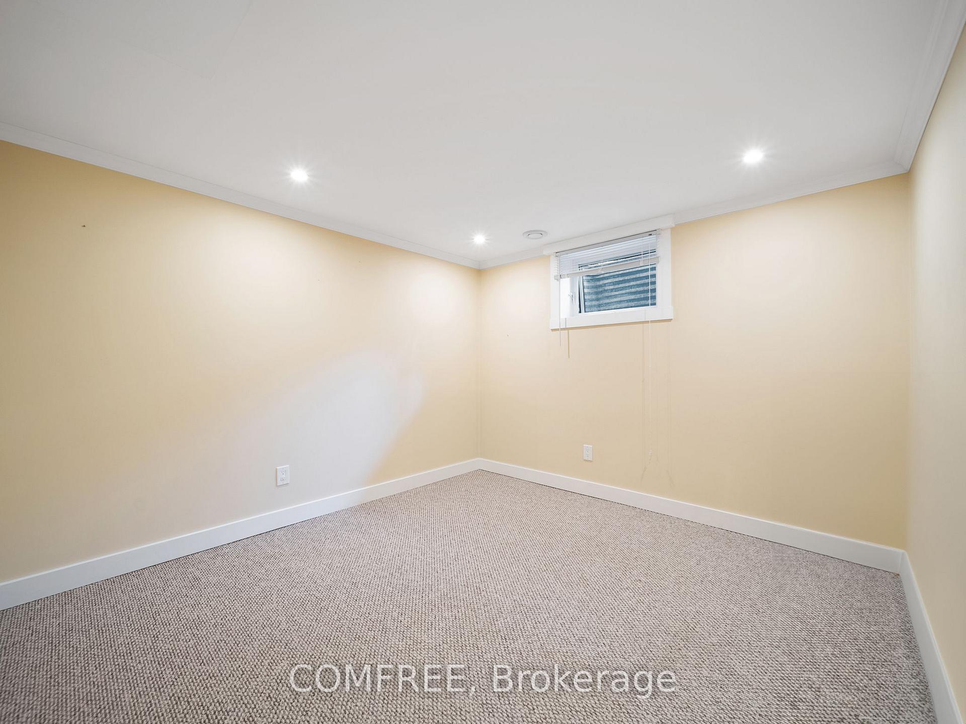 Photo 21 of 684 Glen Crescent, Orillia — HOMEH