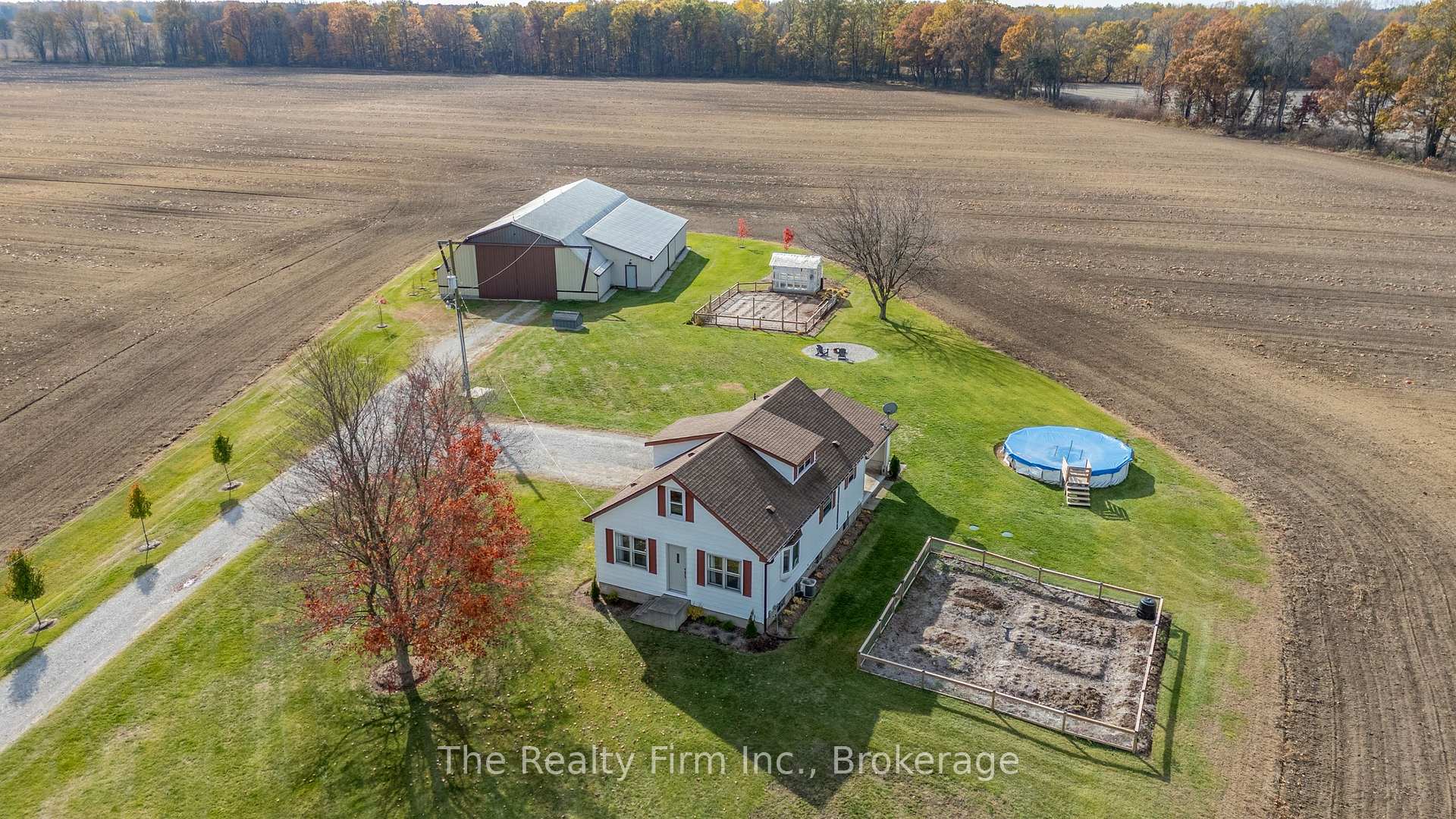 Front of 575 Jackson Side Road