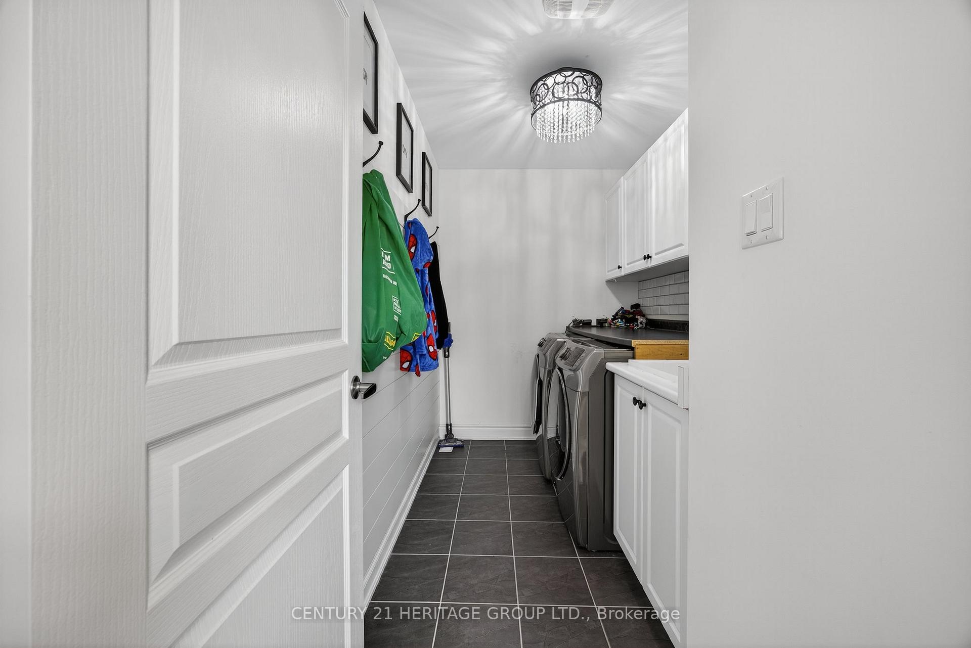 Photo 28 of 9 Webb Trail, New Tecumseth, Tottenham — HOMEH