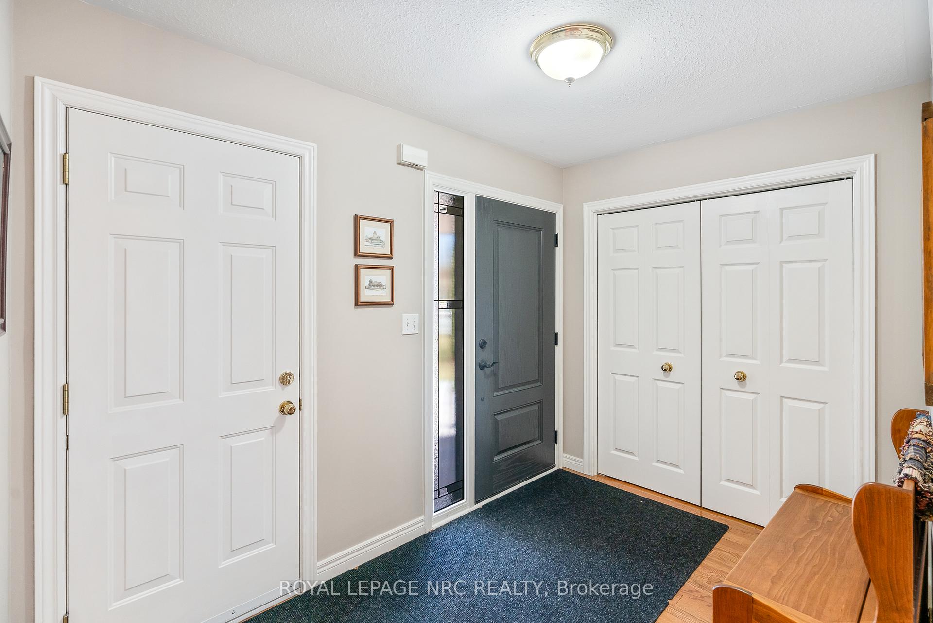 Photo 4 of 26 Stonegate Place, Pelham, Fonthill — HOMEH