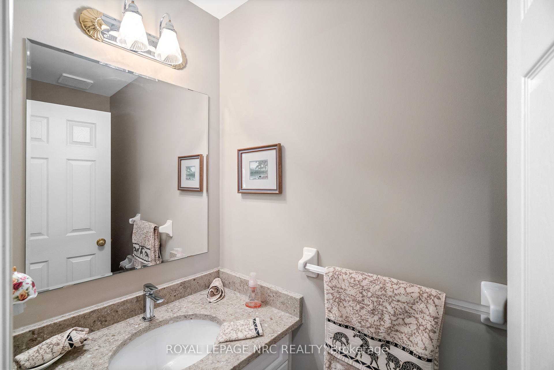 Photo 13 of 26 Stonegate Place, Pelham, Fonthill — HOMEH