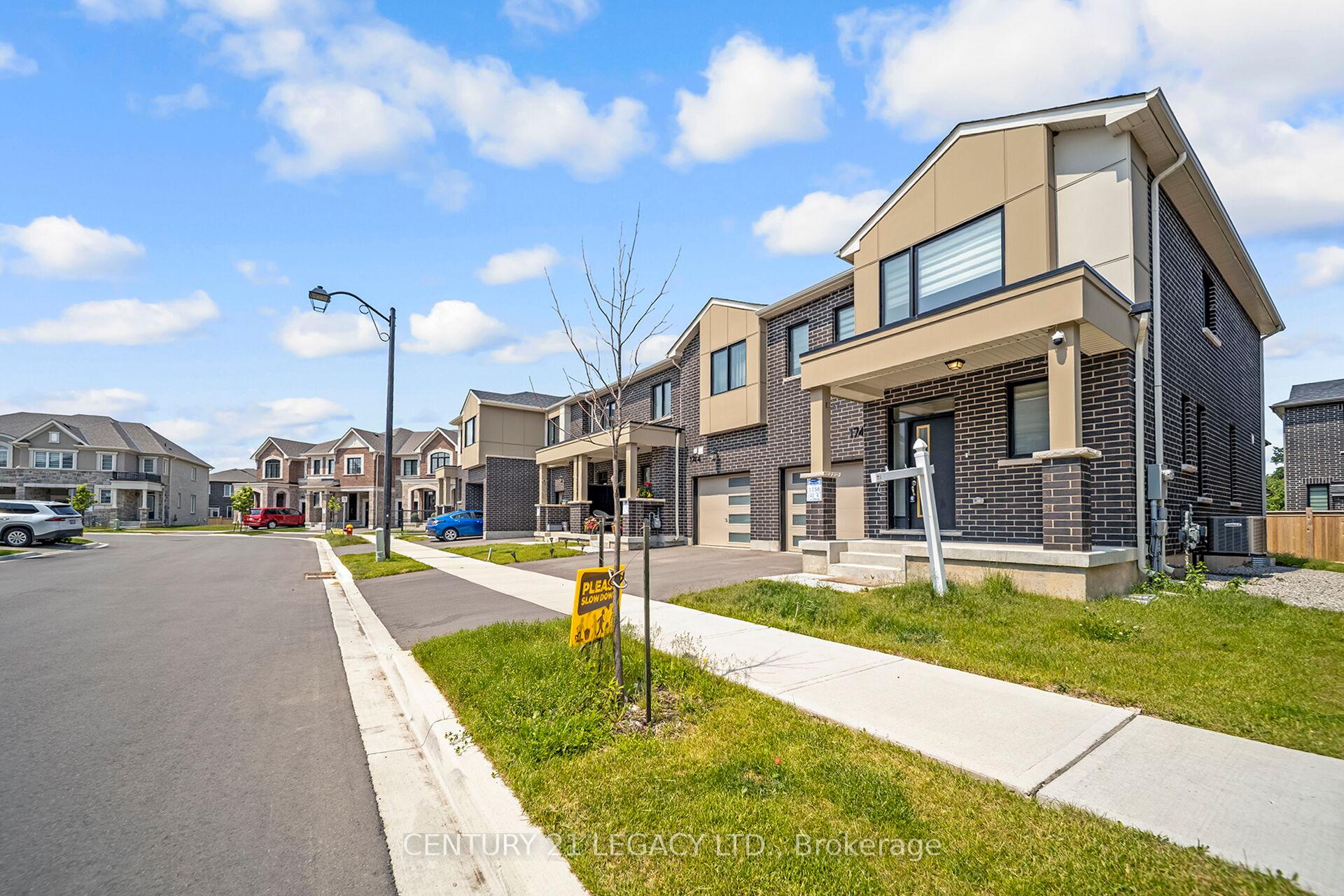 Photo 1 of 1742 Thames Circle, Milton, Bowes — HOMEH
