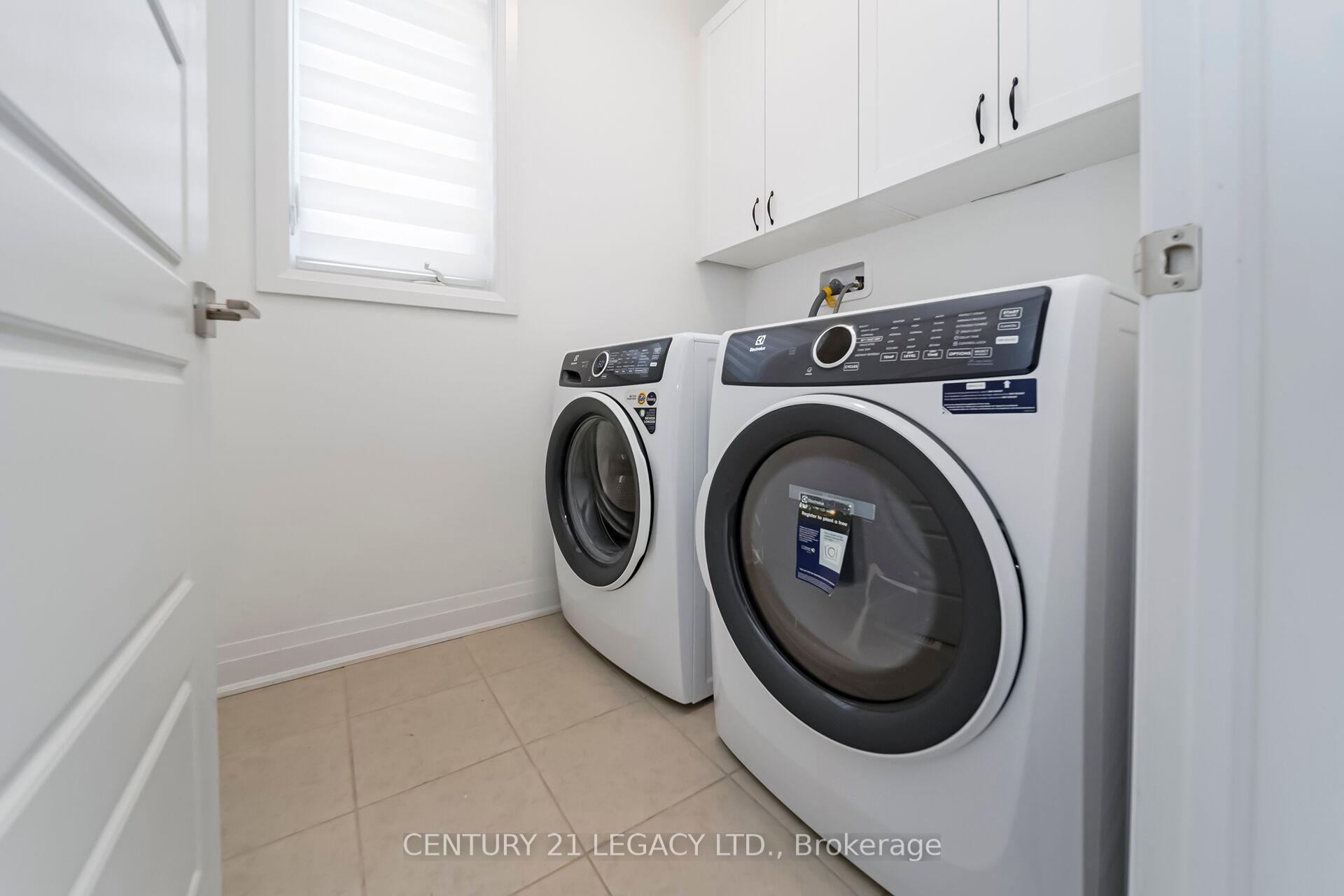 Photo 6 of 1742 Thames Circle, Milton, Bowes — HOMEH