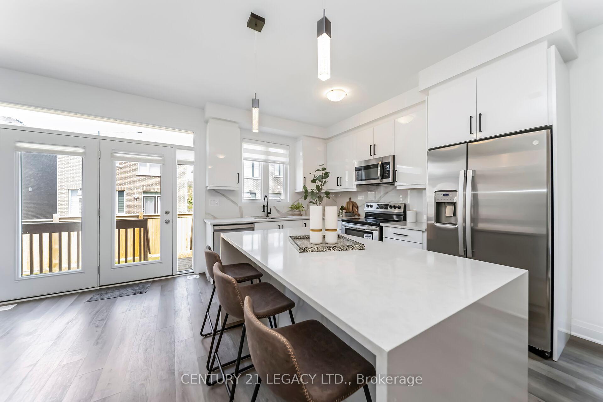 Photo 14 of 1742 Thames Circle, Milton, Bowes — HOMEH