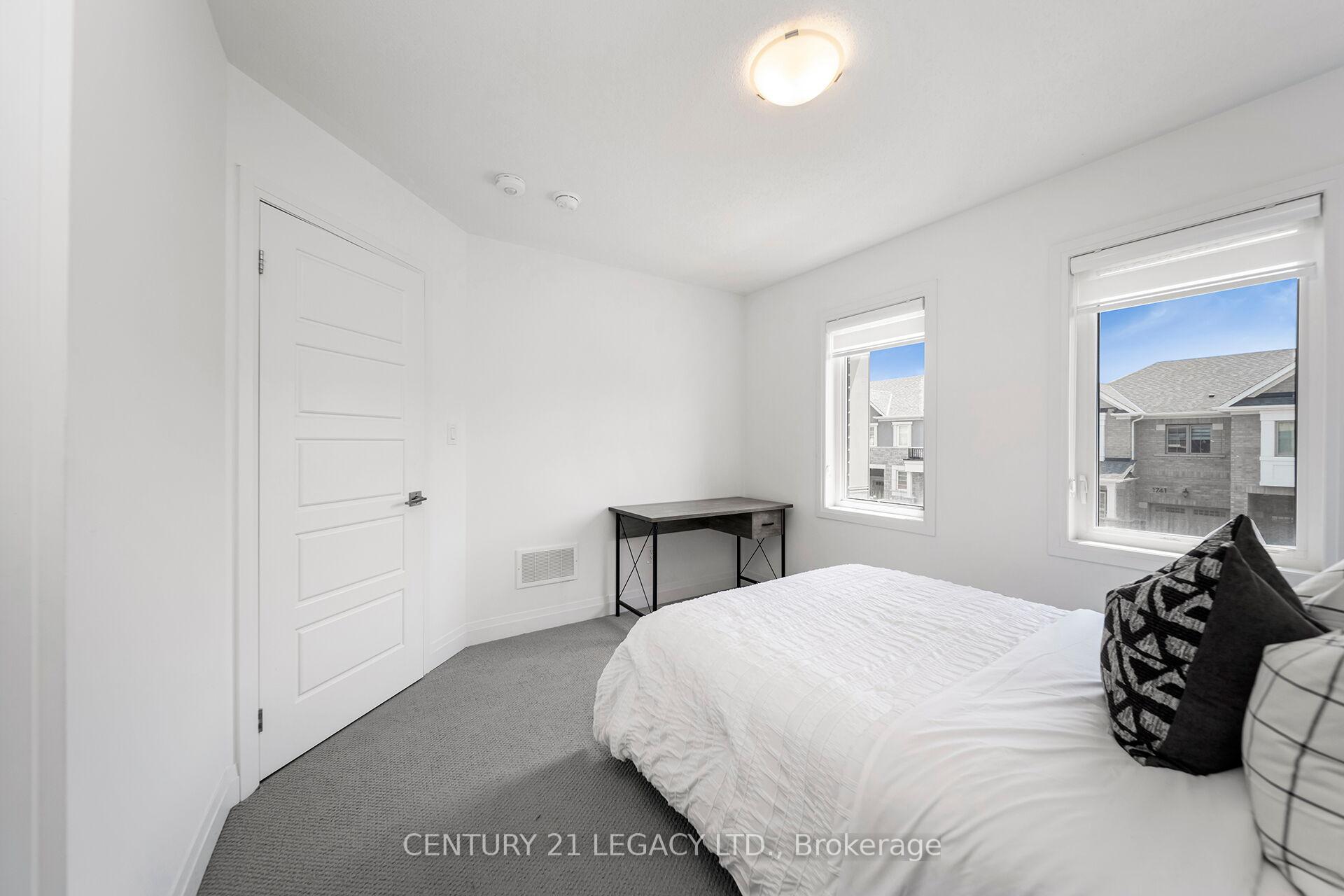 Photo 16 of 1742 Thames Circle, Milton, Bowes — HOMEH