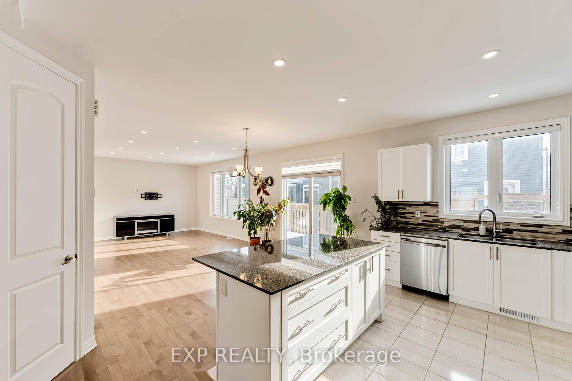Photo 7 of 170 Aubrais Crescent, Ottawa, Chapel Hill South - Orleans Village — HOMEH