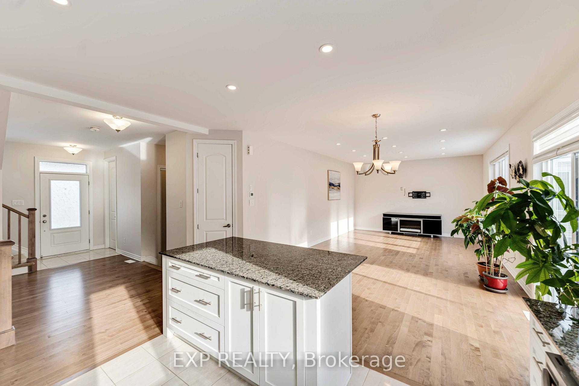 Photo 9 of 170 Aubrais Crescent, Ottawa, Chapel Hill South - Orleans Village — HOMEH