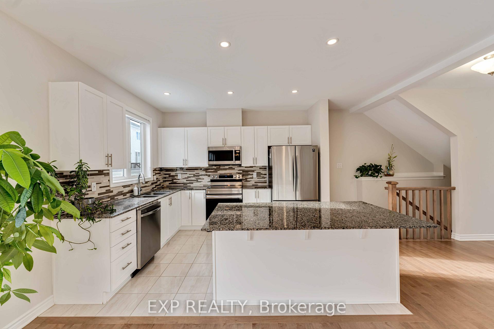 Photo 10 of 170 Aubrais Crescent, Ottawa, Chapel Hill South - Orleans Village — HOMEH
