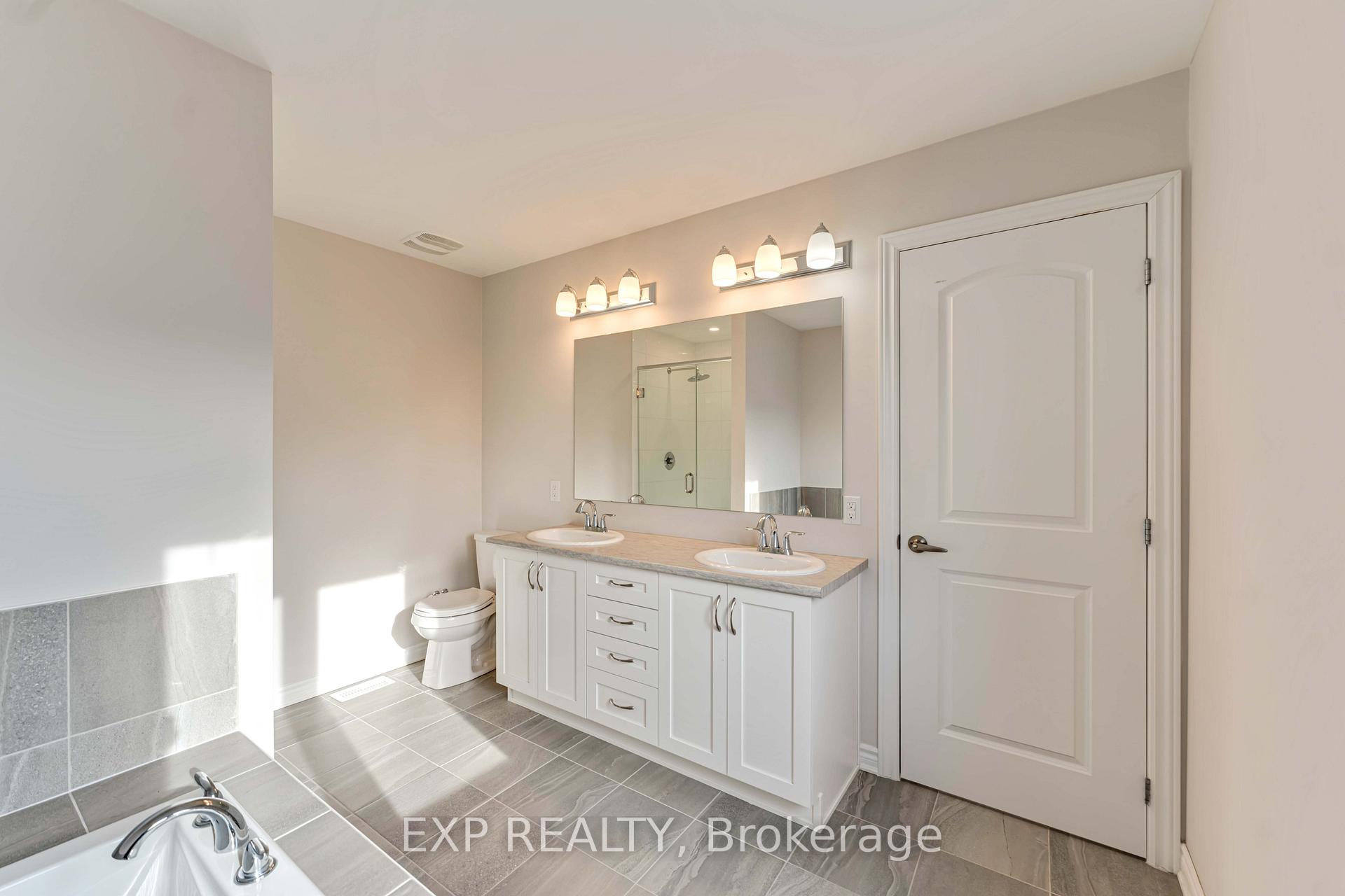Photo 17 of 170 Aubrais Crescent, Ottawa, Chapel Hill South - Orleans Village — HOMEH