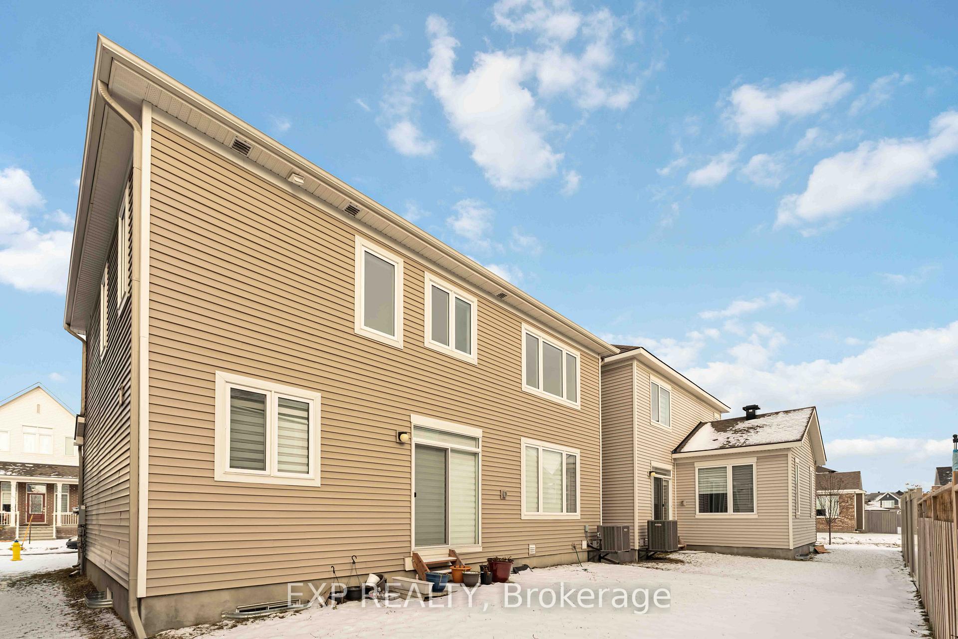 Photo 32 of 170 Aubrais Crescent, Ottawa, Chapel Hill South - Orleans Village — HOMEH