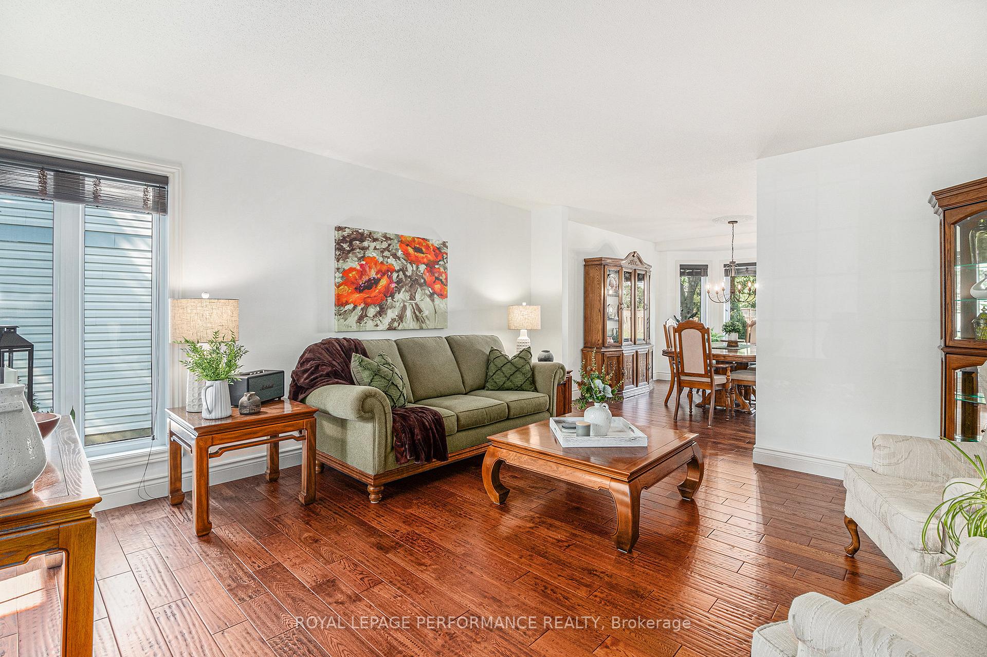Photo 6 of 887 Bideford Street, Ottawa, Fallingbrook/Ridgemount — HOMEH