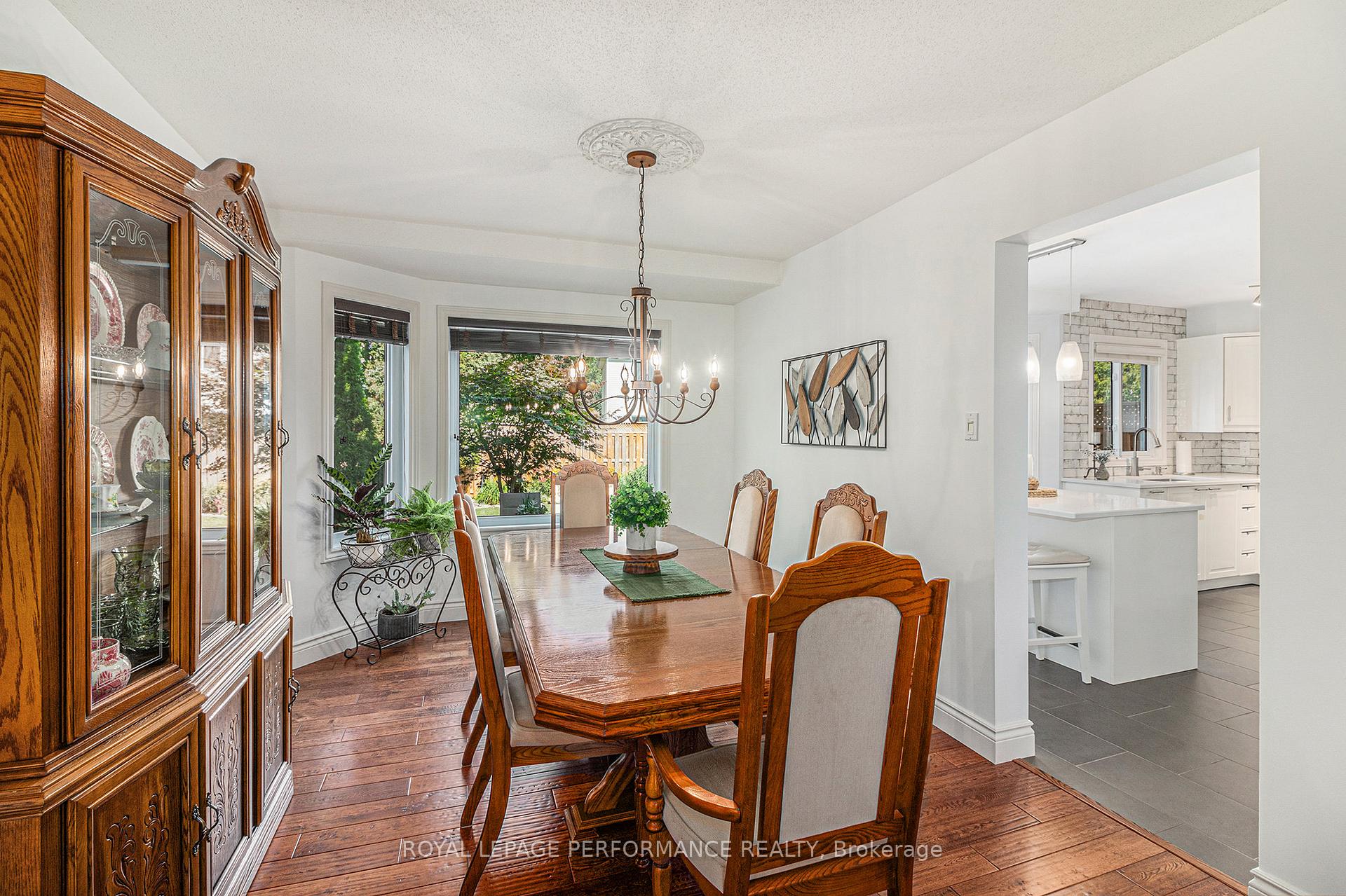 Photo 7 of 887 Bideford Street, Ottawa, Fallingbrook/Ridgemount — HOMEH