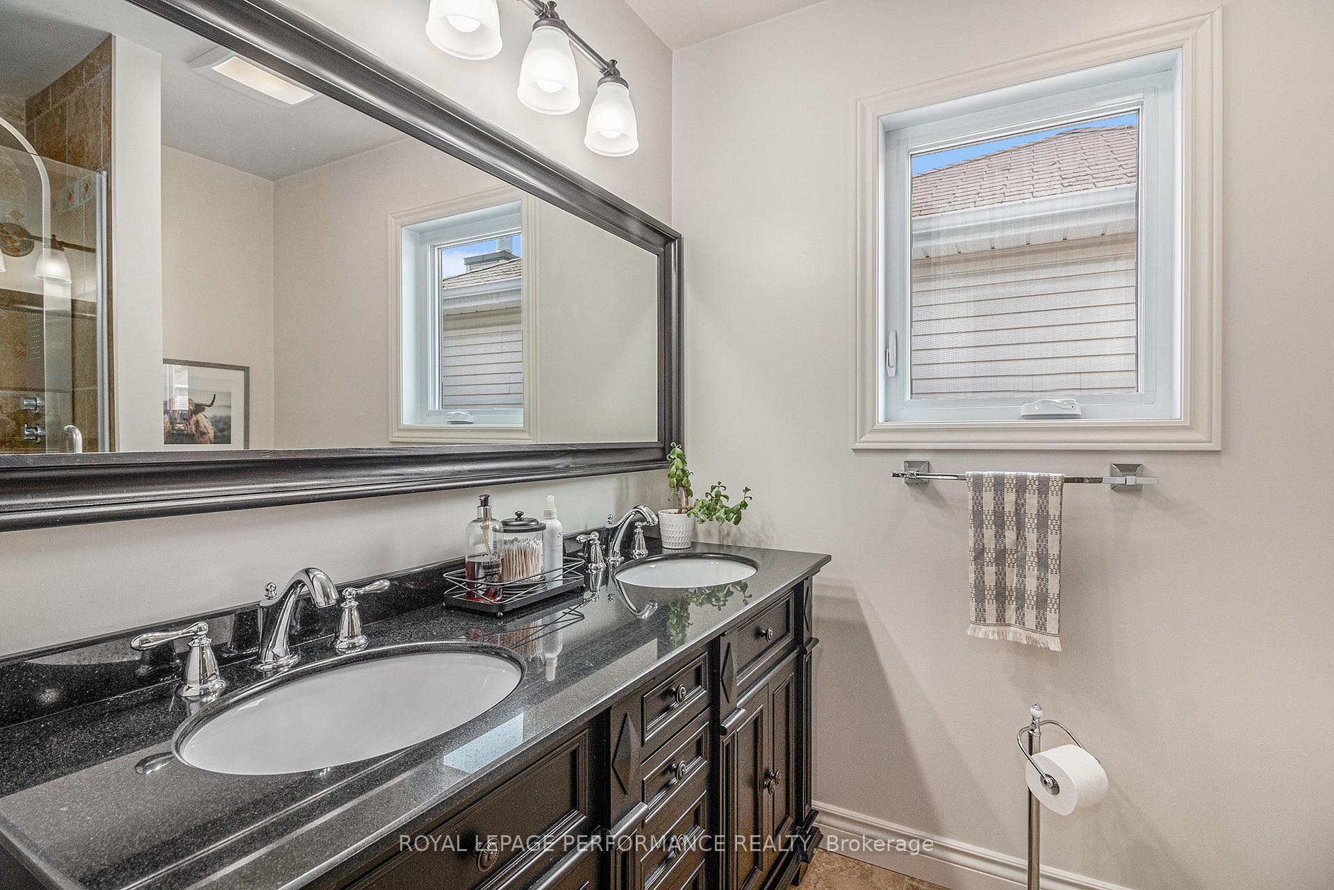 Photo 18 of 887 Bideford Street, Ottawa, Fallingbrook/Ridgemount — HOMEH