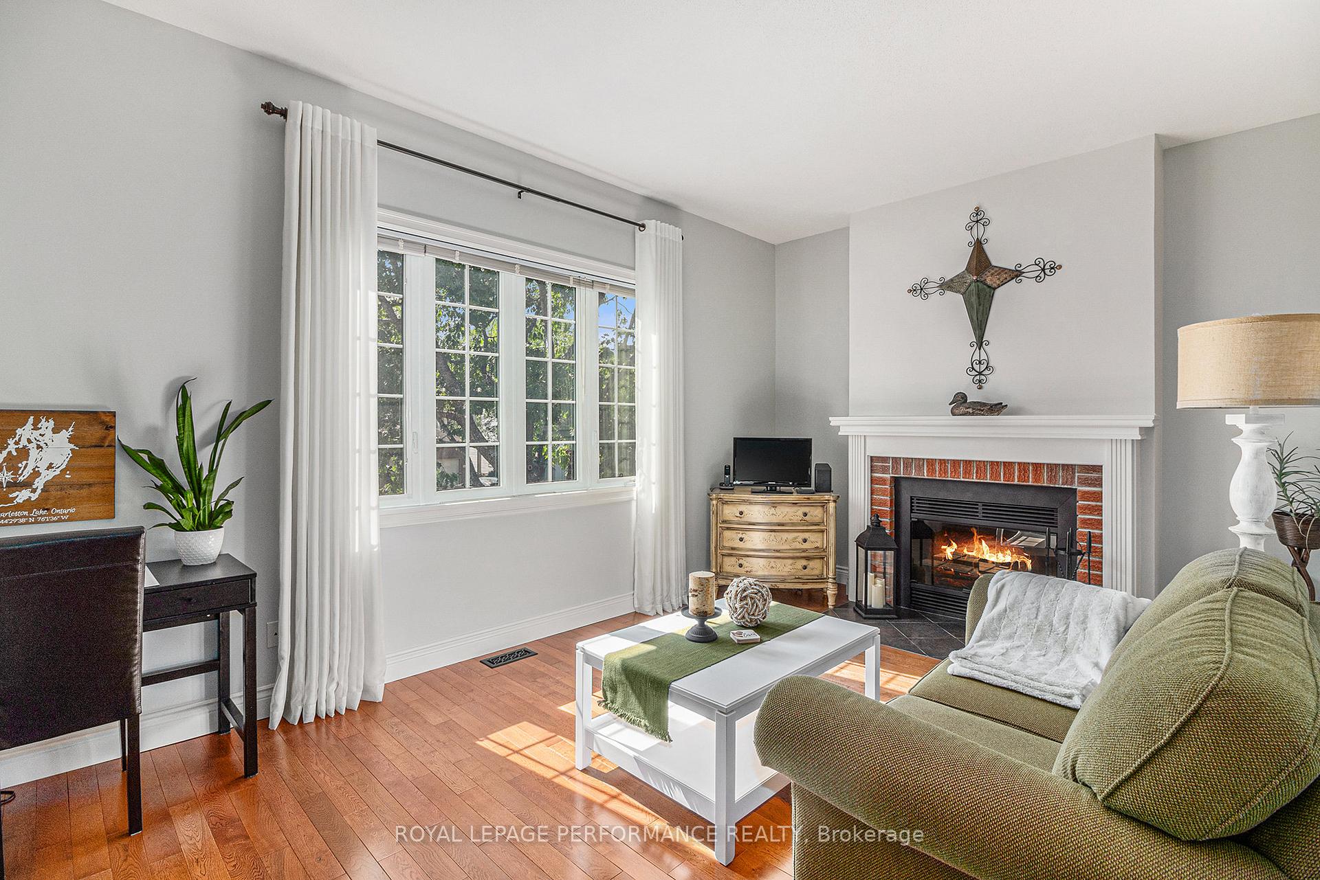 Photo 23 of 887 Bideford Street, Ottawa, Fallingbrook/Ridgemount — HOMEH
