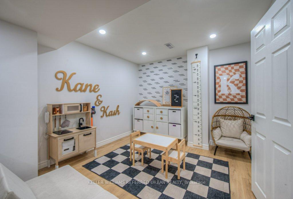 Photo 20 of 1194 Biason Circle, Milton, Willmott — HOMEH