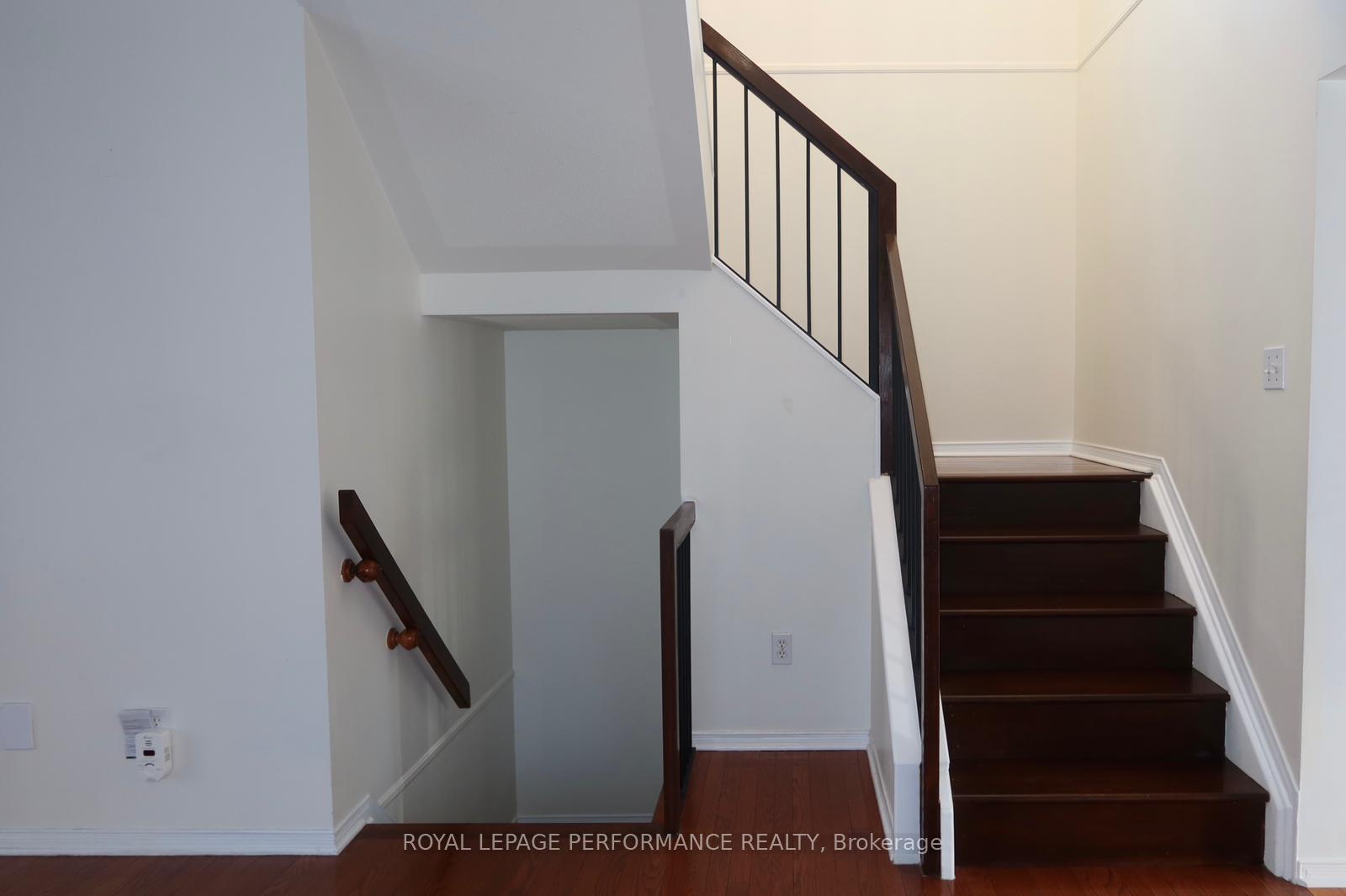 Photo 4 of 2242 Des Grands Champs Way, Ottawa, Chapel Hill South - Orleans Village — HOMEH