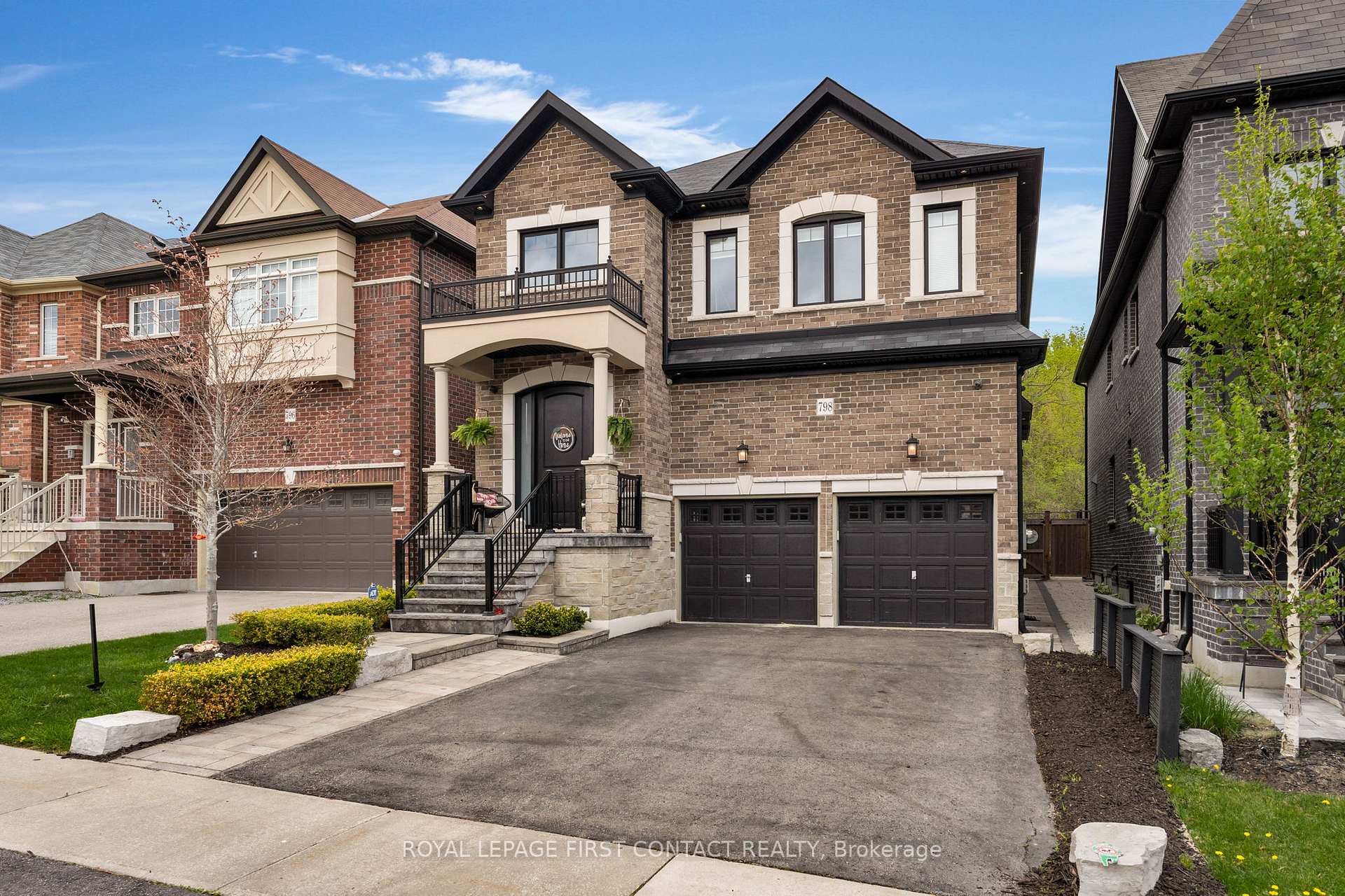 Photo 1 of 798 Prest Way, Newmarket, Woodland Hill — HOMEH