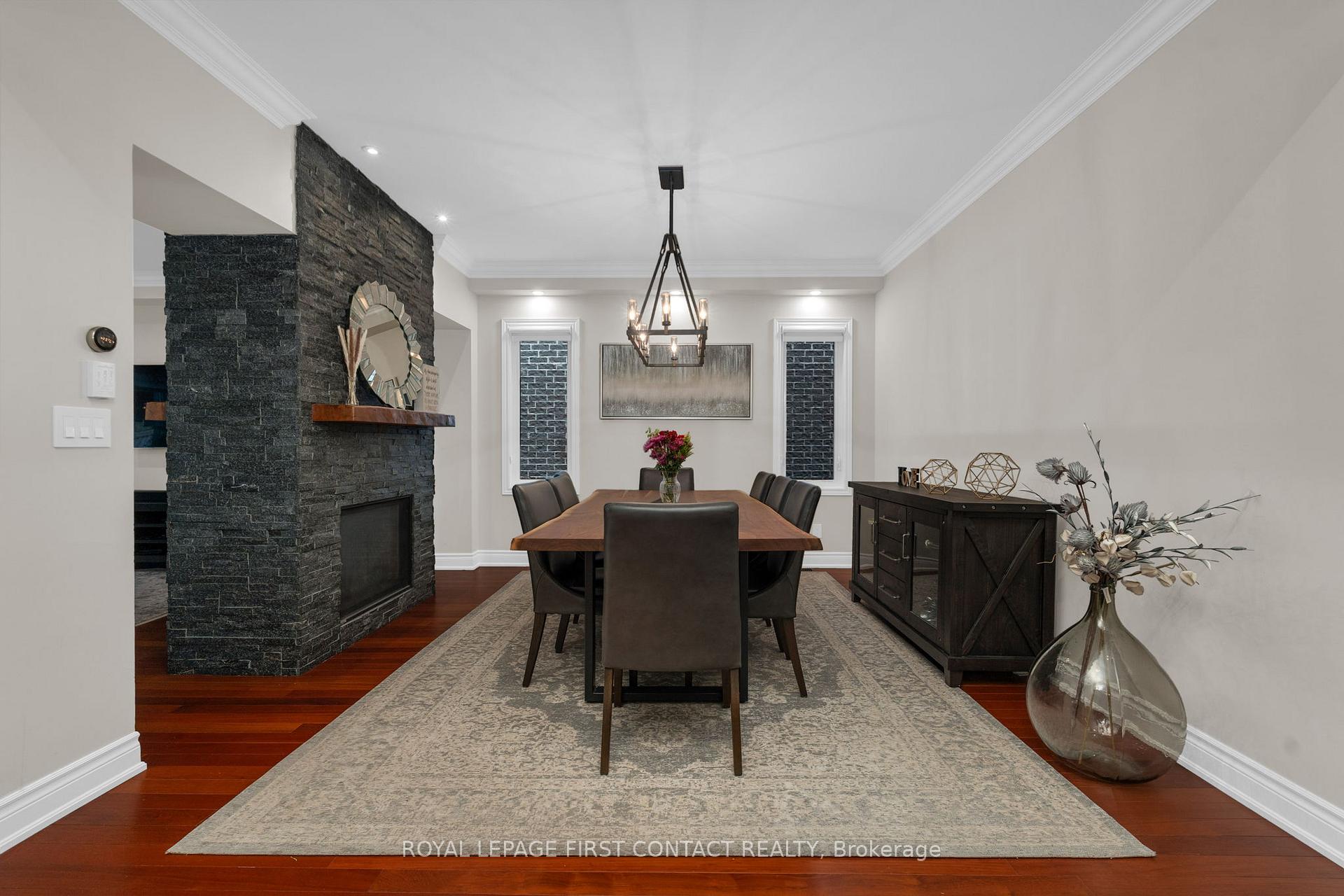 Photo 4 of 798 Prest Way, Newmarket, Woodland Hill — HOMEH