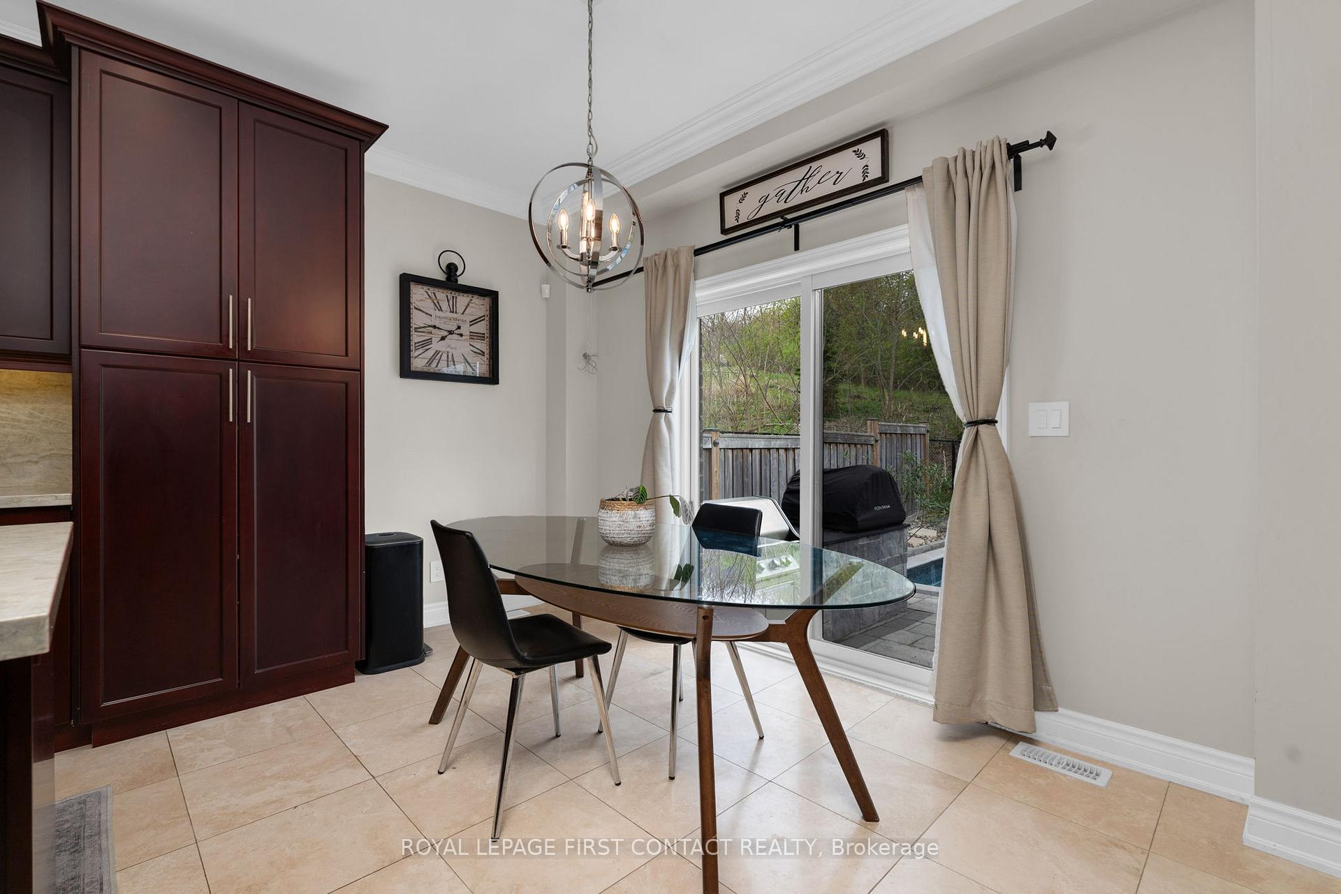 Photo 10 of 798 Prest Way, Newmarket, Woodland Hill — HOMEH