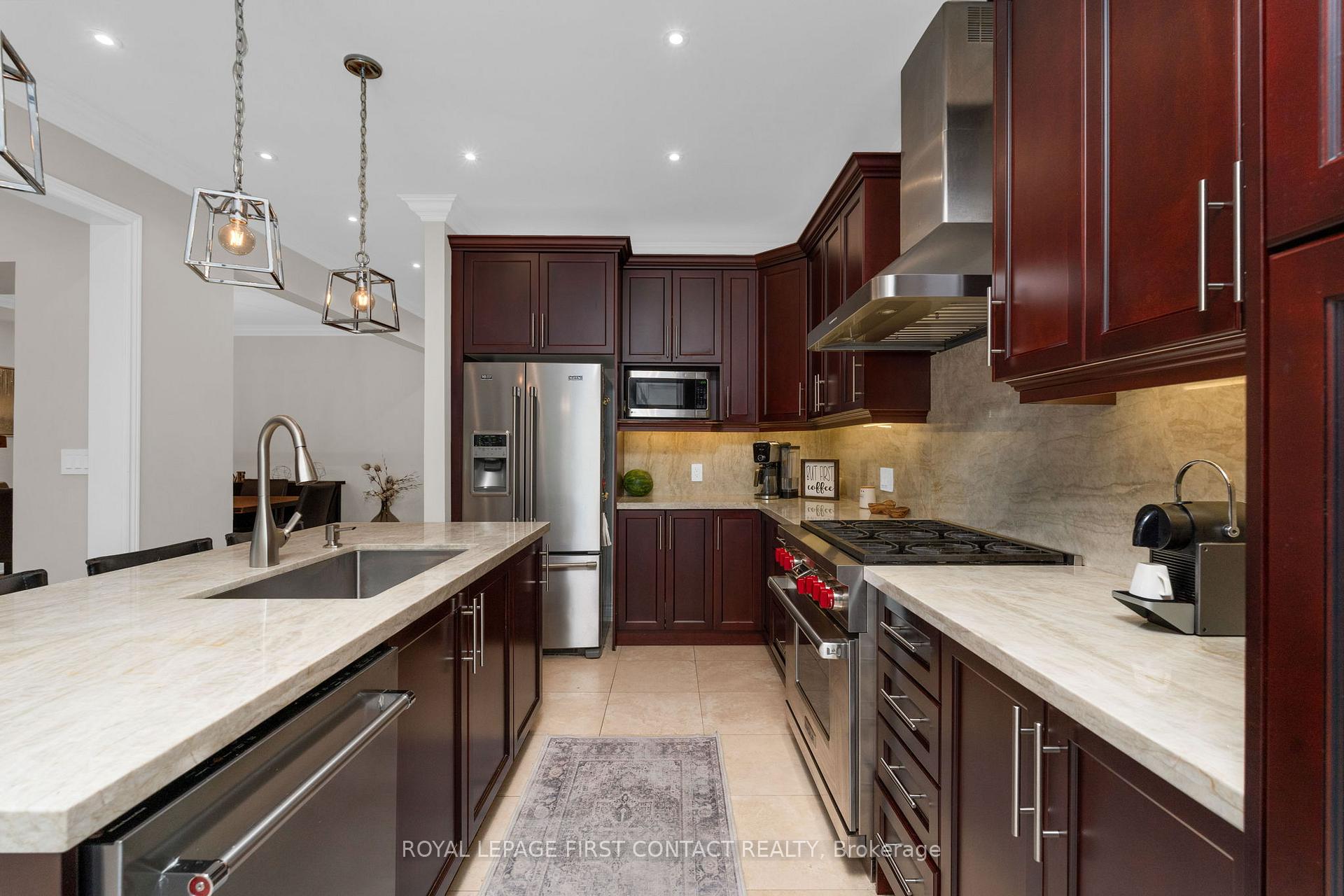Photo 12 of 798 Prest Way, Newmarket, Woodland Hill — HOMEH