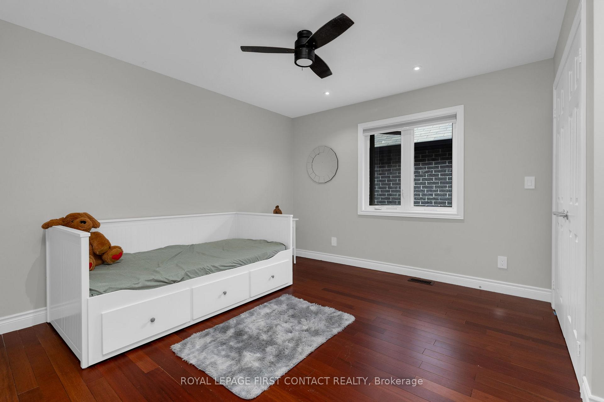 Photo 23 of 798 Prest Way, Newmarket, Woodland Hill — HOMEH