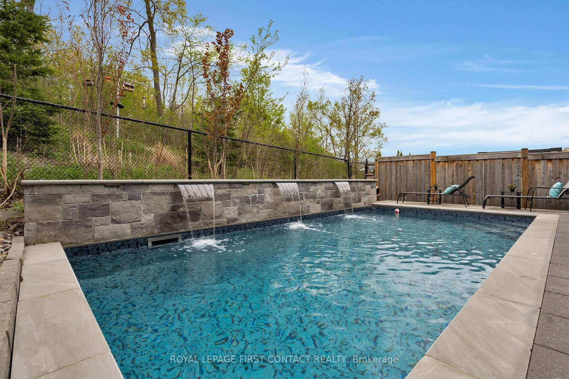 Photo 29 of 798 Prest Way, Newmarket, Woodland Hill — HOMEH