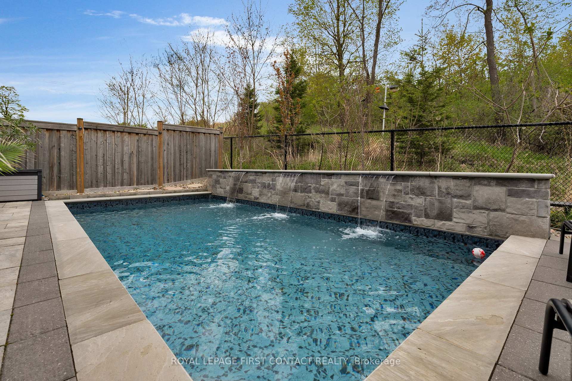Photo 30 of 798 Prest Way, Newmarket, Woodland Hill — HOMEH