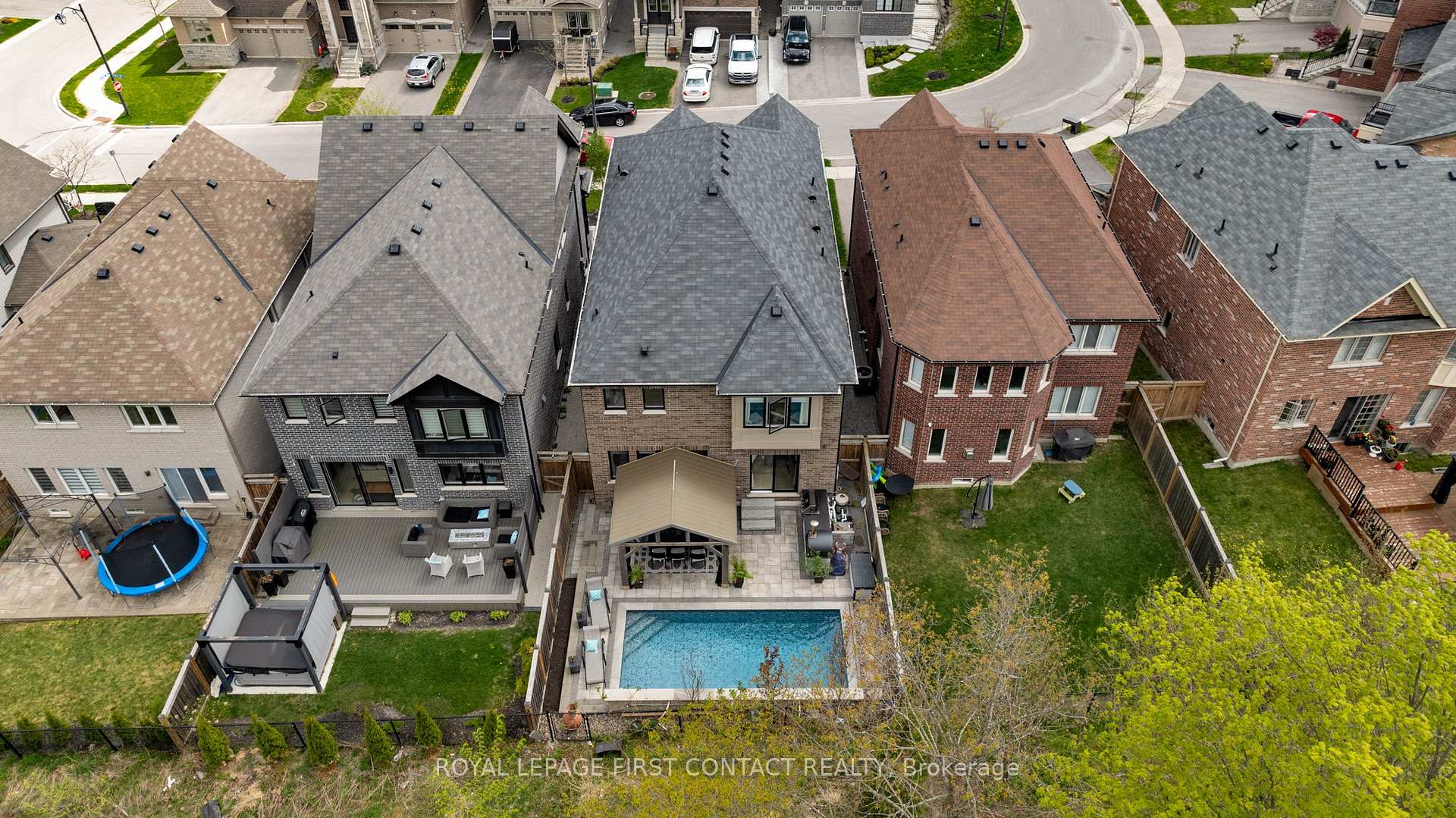 Photo 33 of 798 Prest Way, Newmarket, Woodland Hill — HOMEH
