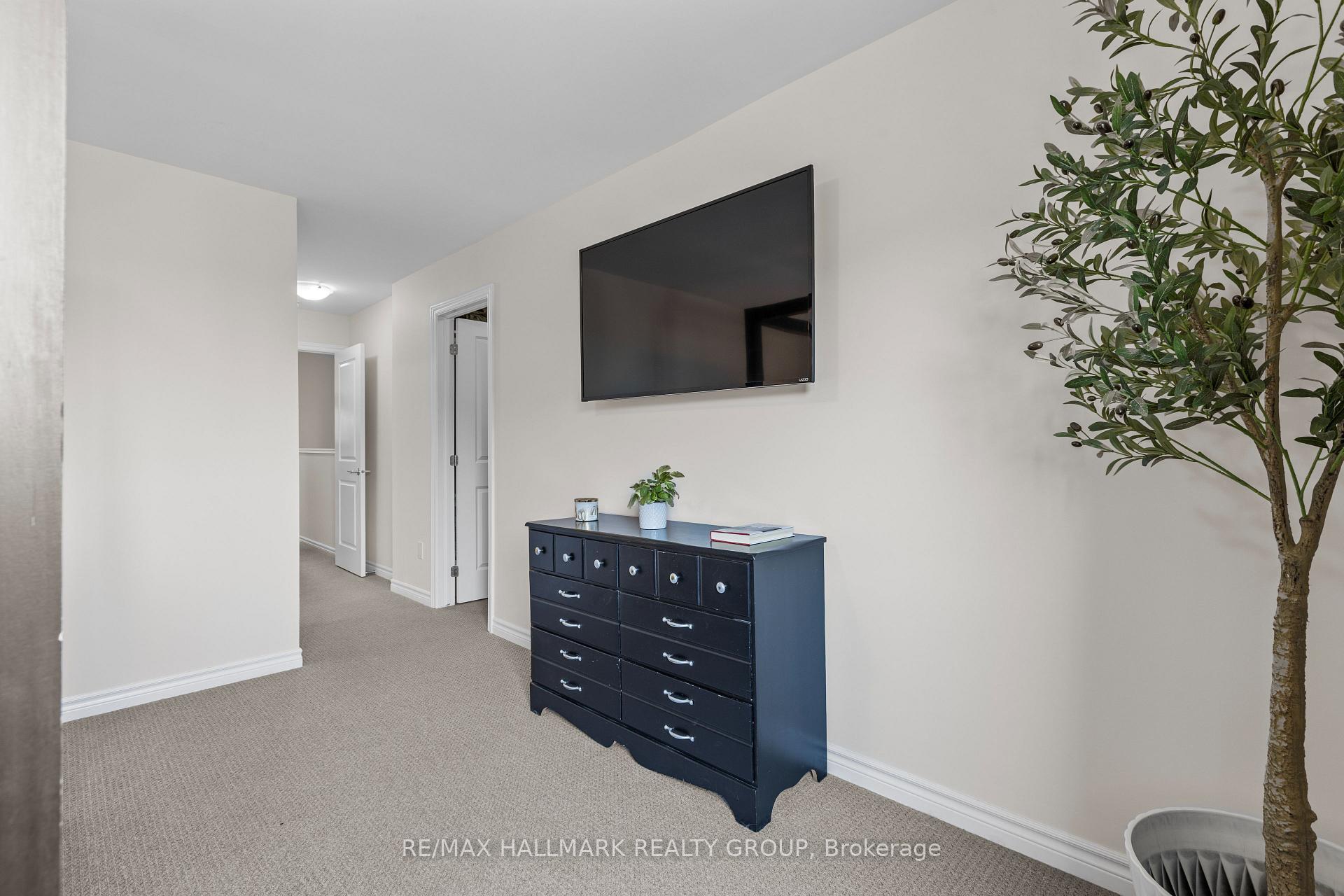Photo 22 of 948 Socca Crescent, Ottawa, Notting Hill/Summerside — HOMEH