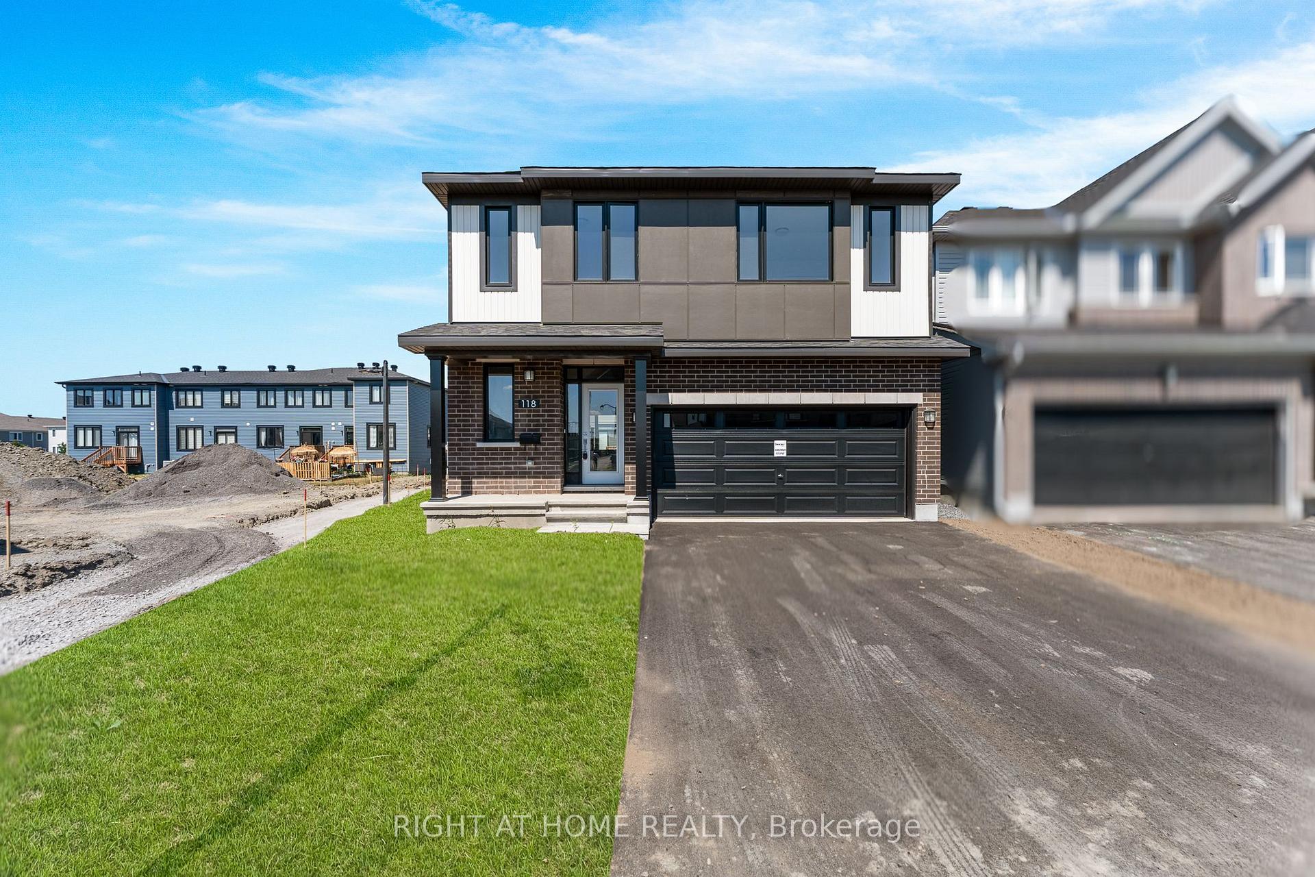 Photo 2 of 118 Lumen Place, Ottawa, Chapel Hill South - Orleans Village — HOMEH