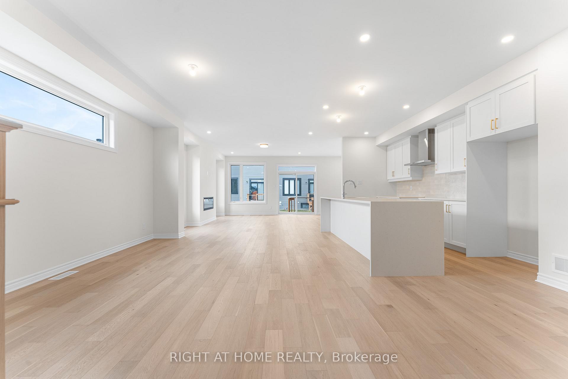Photo 10 of 118 Lumen Place, Ottawa, Chapel Hill South - Orleans Village — HOMEH