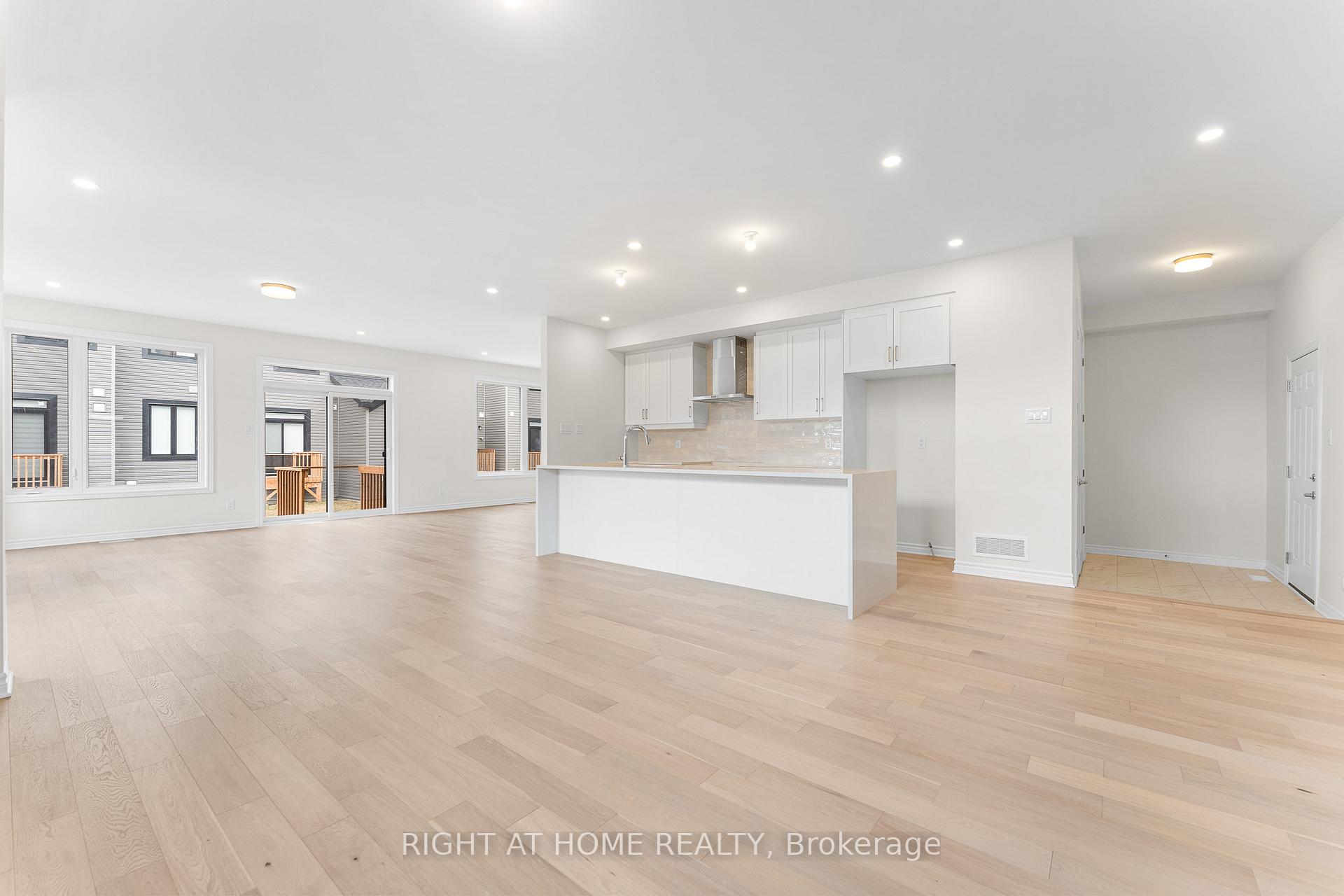 Photo 11 of 118 Lumen Place, Ottawa, Chapel Hill South - Orleans Village — HOMEH