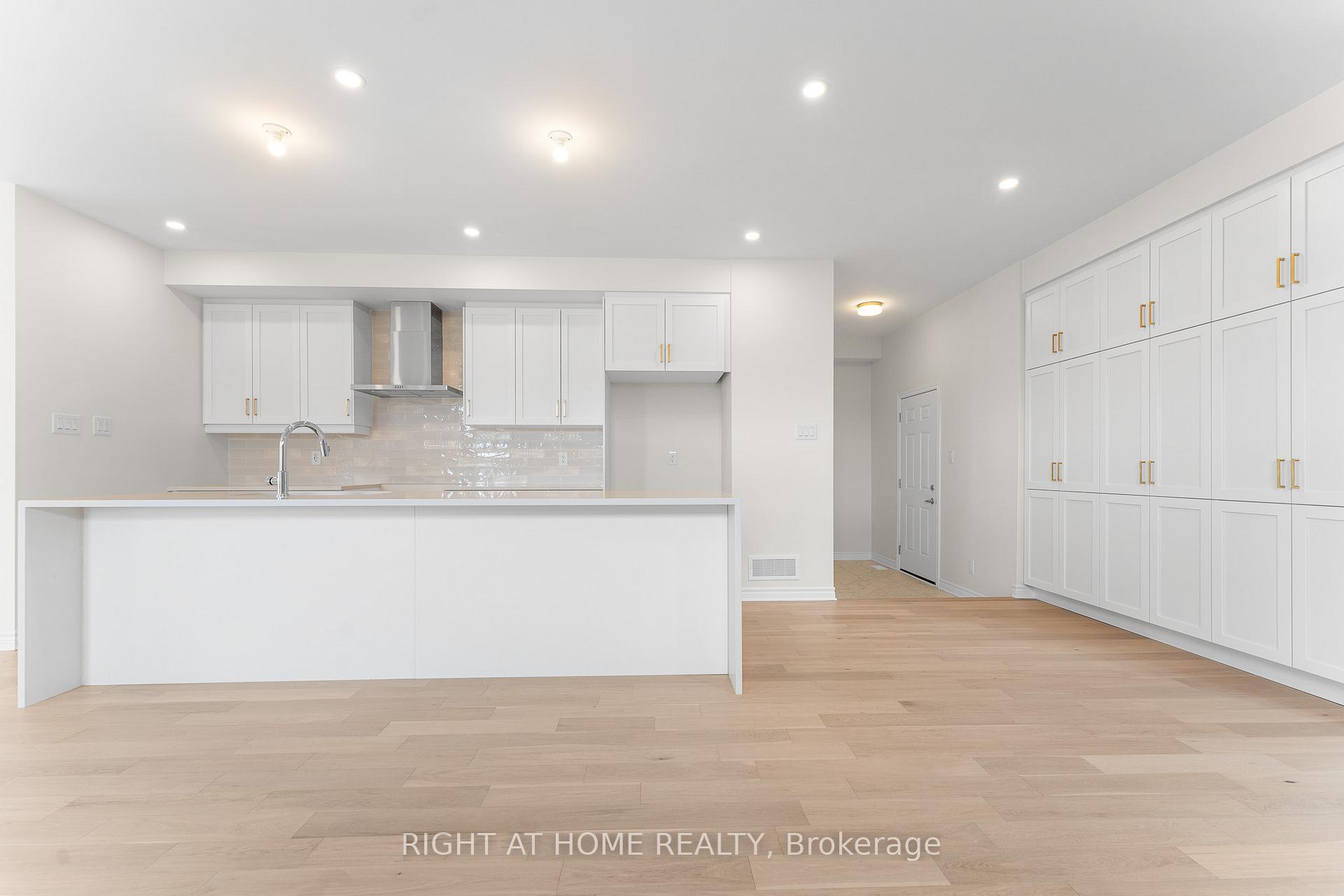 Photo 16 of 118 Lumen Place, Ottawa, Chapel Hill South - Orleans Village — HOMEH