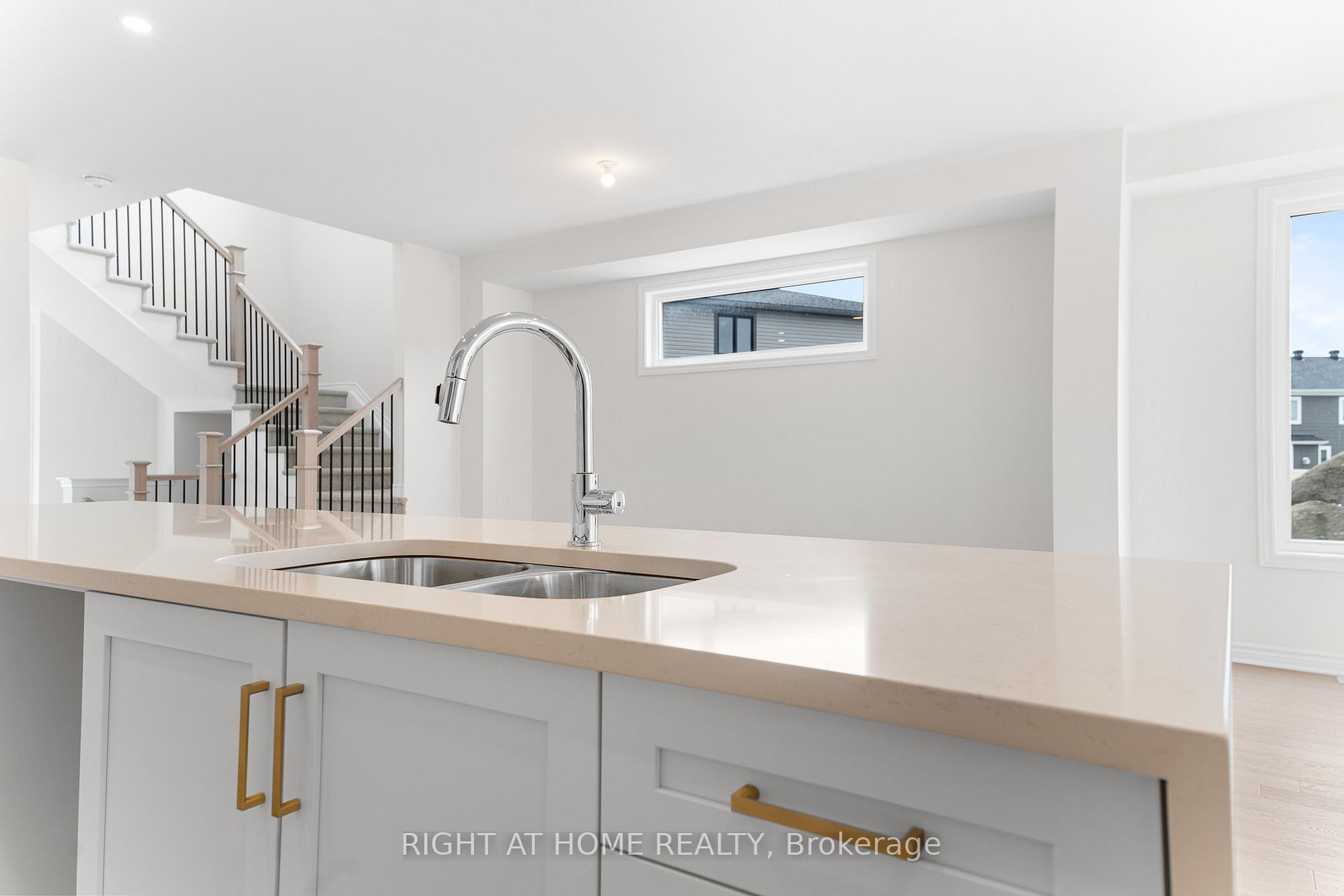 Photo 21 of 118 Lumen Place, Ottawa, Chapel Hill South - Orleans Village — HOMEH