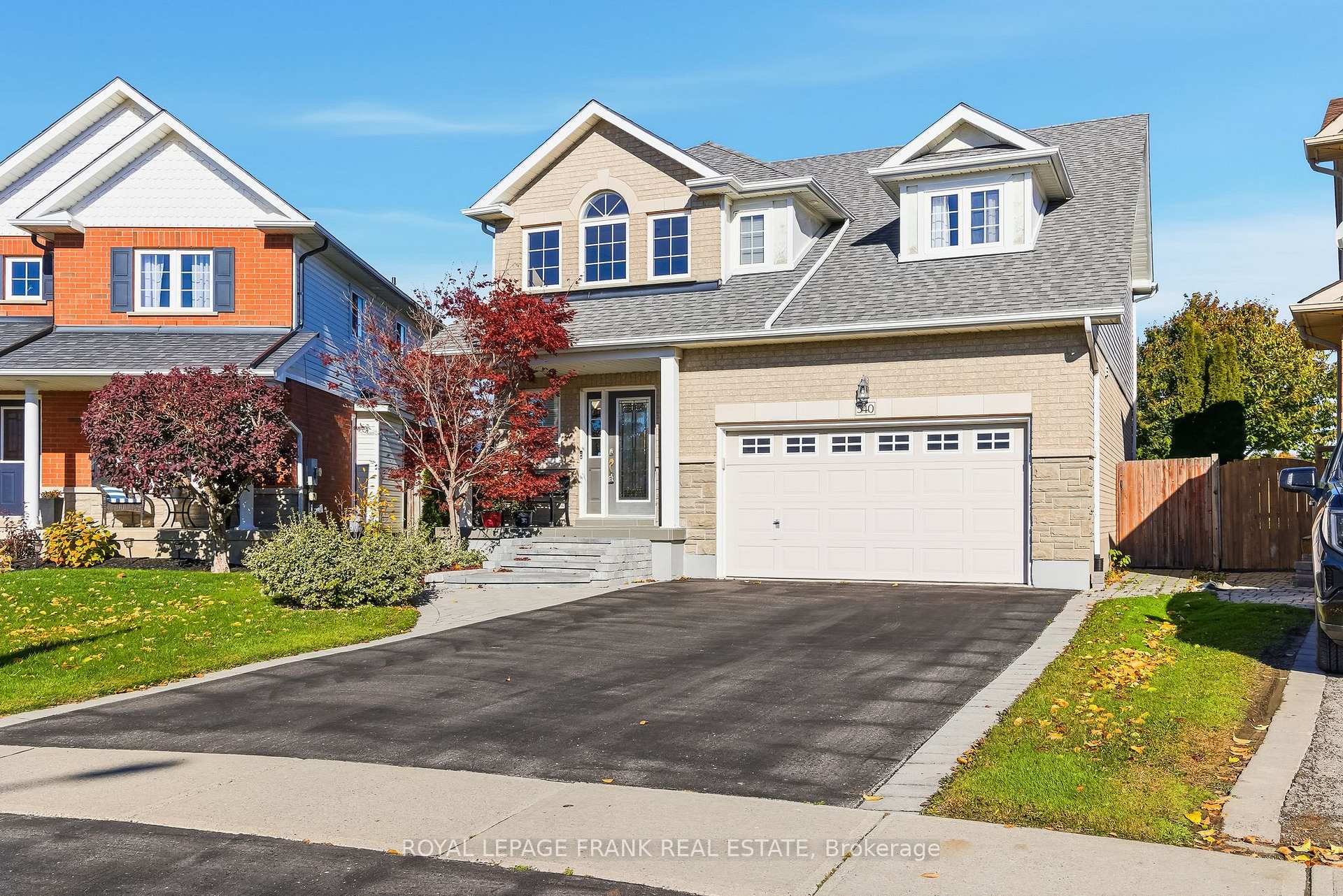 Photo 3 of 540 Woodmount Crescent, Oshawa, Samac — HOMEH