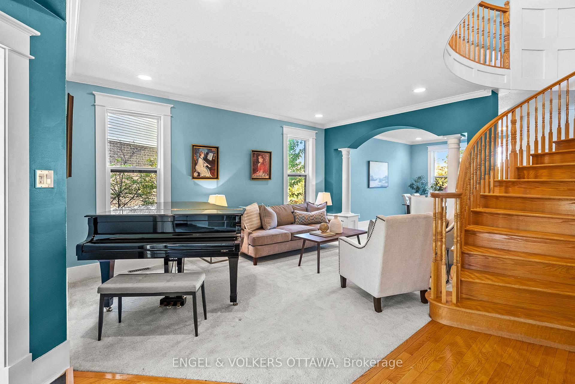 Photo 5 of 2139 Blue Willow Crescent, Ottawa, Chapel Hill South - Orleans Village — HOMEH