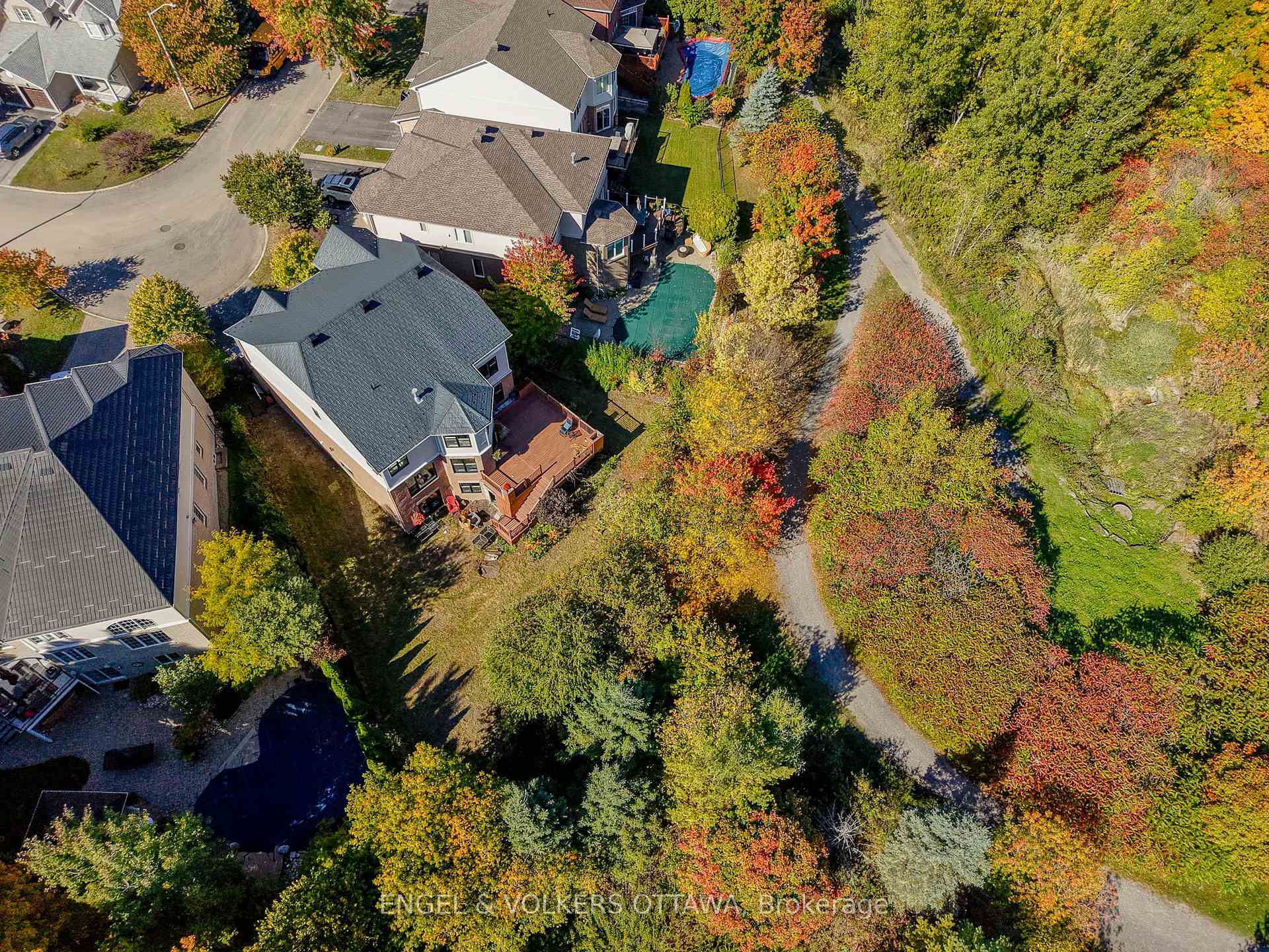 Photo 37 of 2139 Blue Willow Crescent, Ottawa, Chapel Hill South - Orleans Village — HOMEH