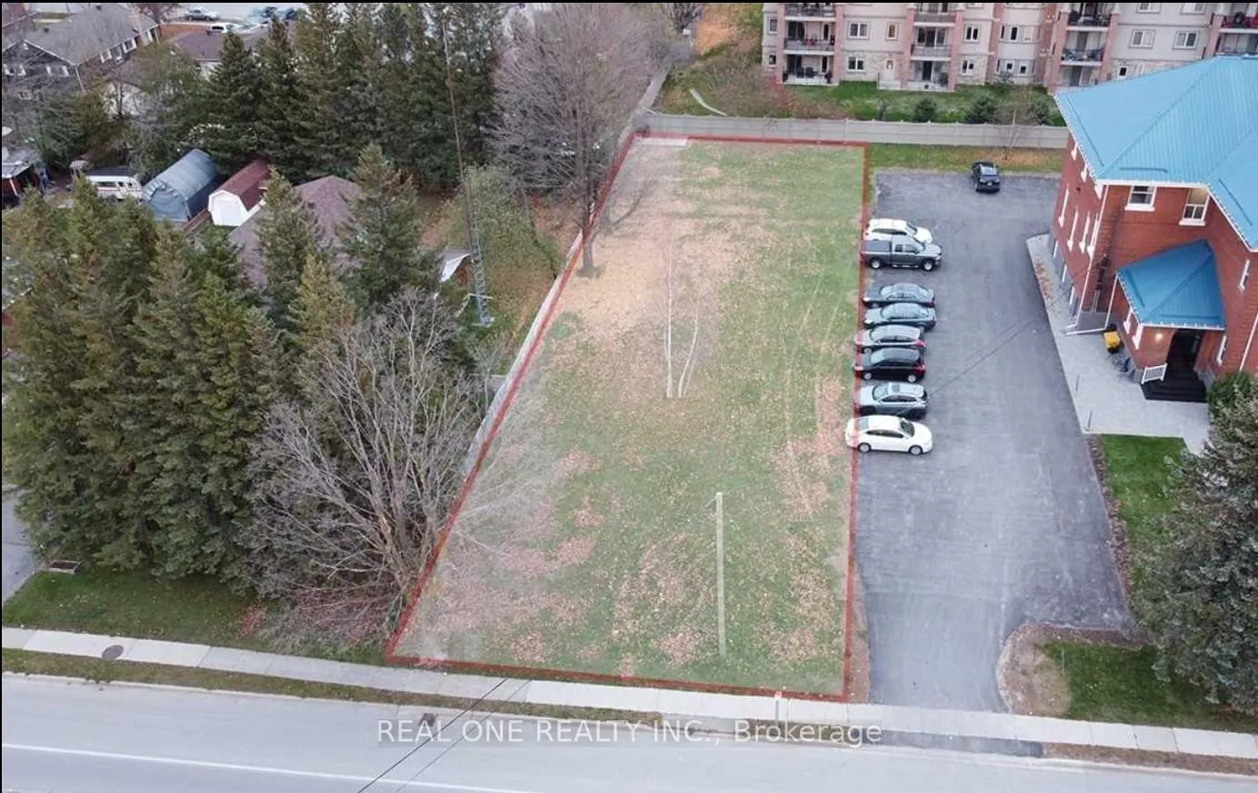 Photo 2 of 25 Yonge Street N, Springwater, Elmvale — HOMEH
