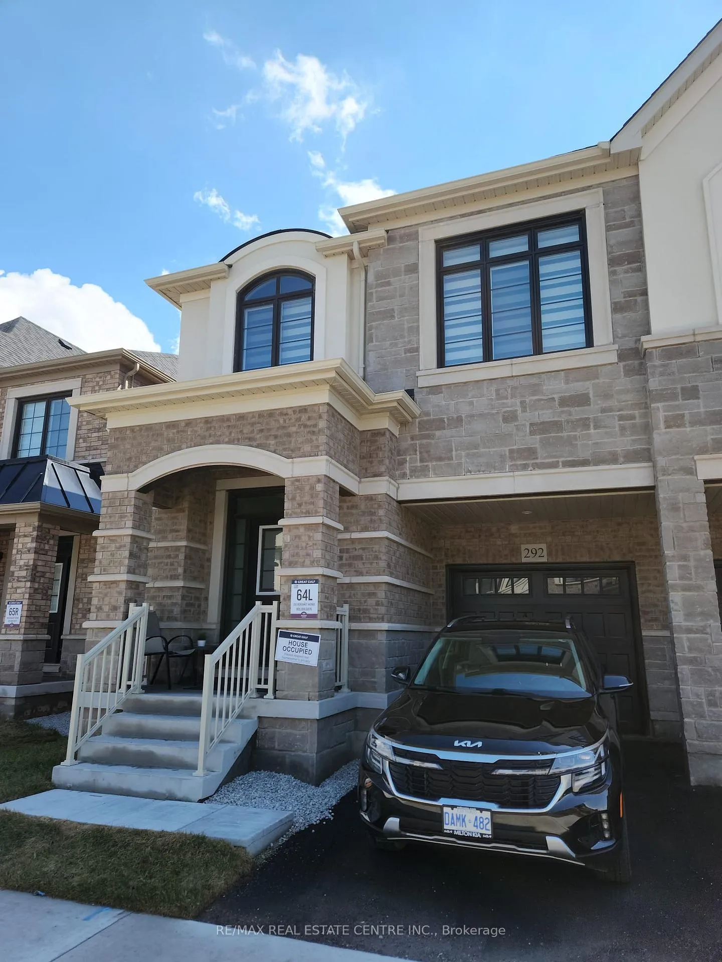 Front of 292 Bergamot Avenue