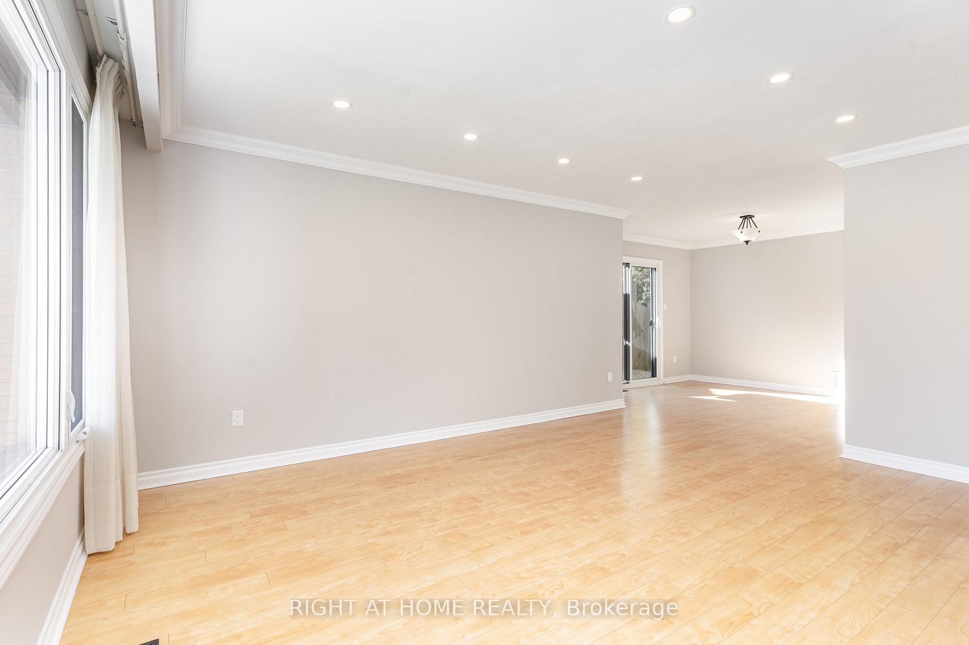 Photo 5 of 420 Safari Drive, Oshawa, Eastdale — HOMEH